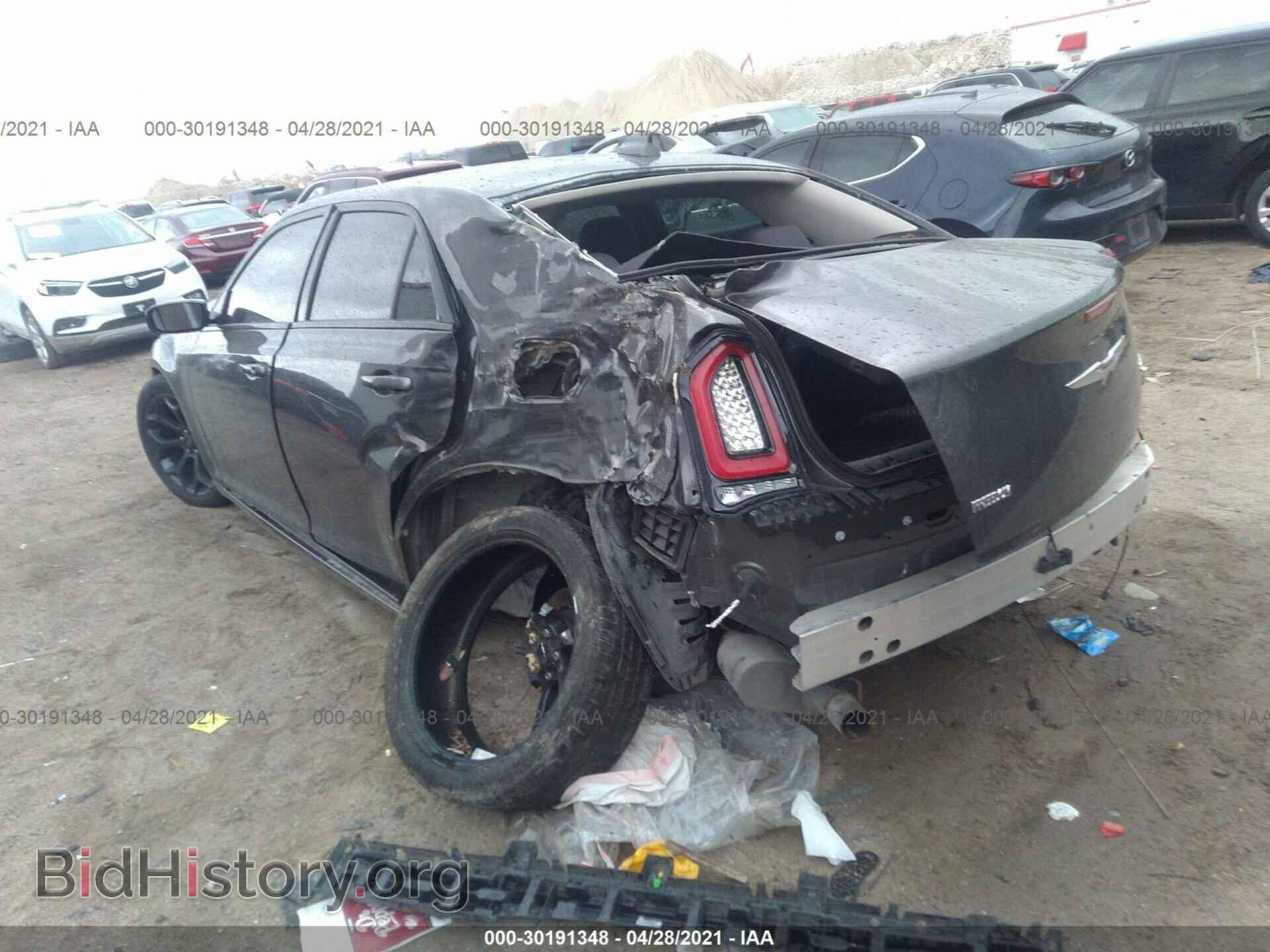 2019 CHRYSLER 300 - VIN: 2C3CCAAG1KH679298 - Фото 3
