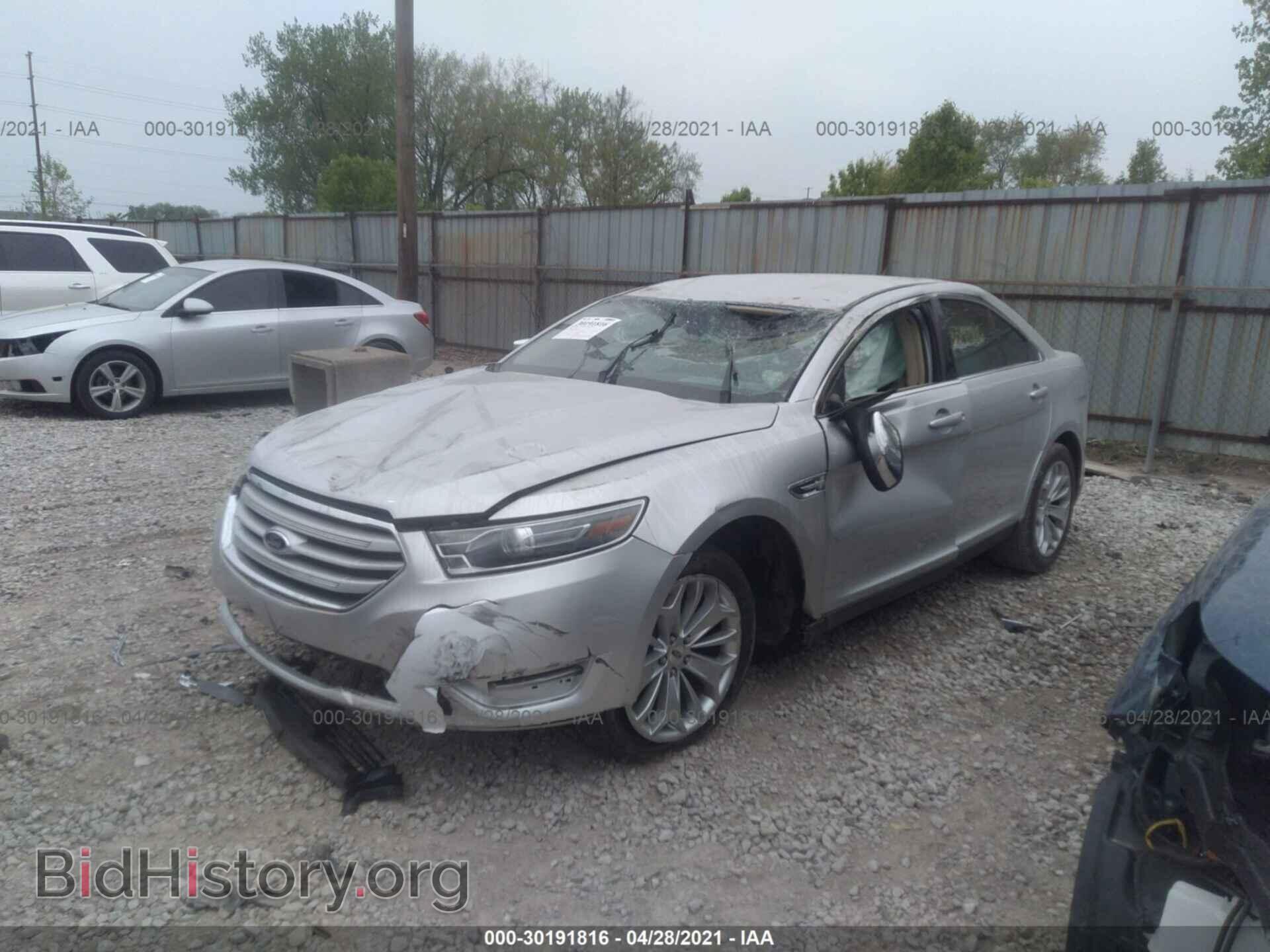 2015 FORD TAURUS - VIN: 1FAHP2F89FG108825 - Фото 2
