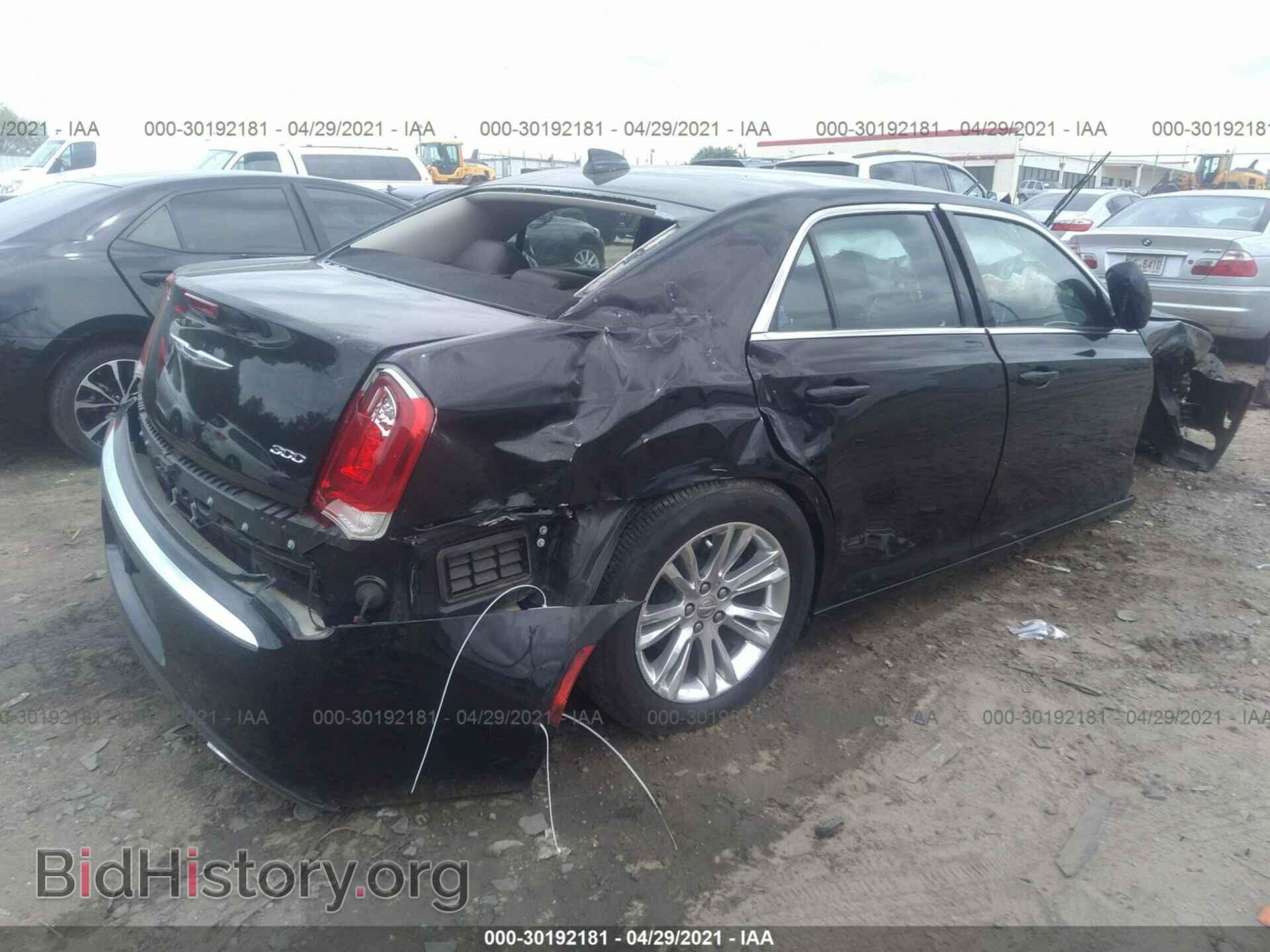 2017 CHRYSLER 300 - VIN: 2C3CCAAG7HH512209 - Фото 4