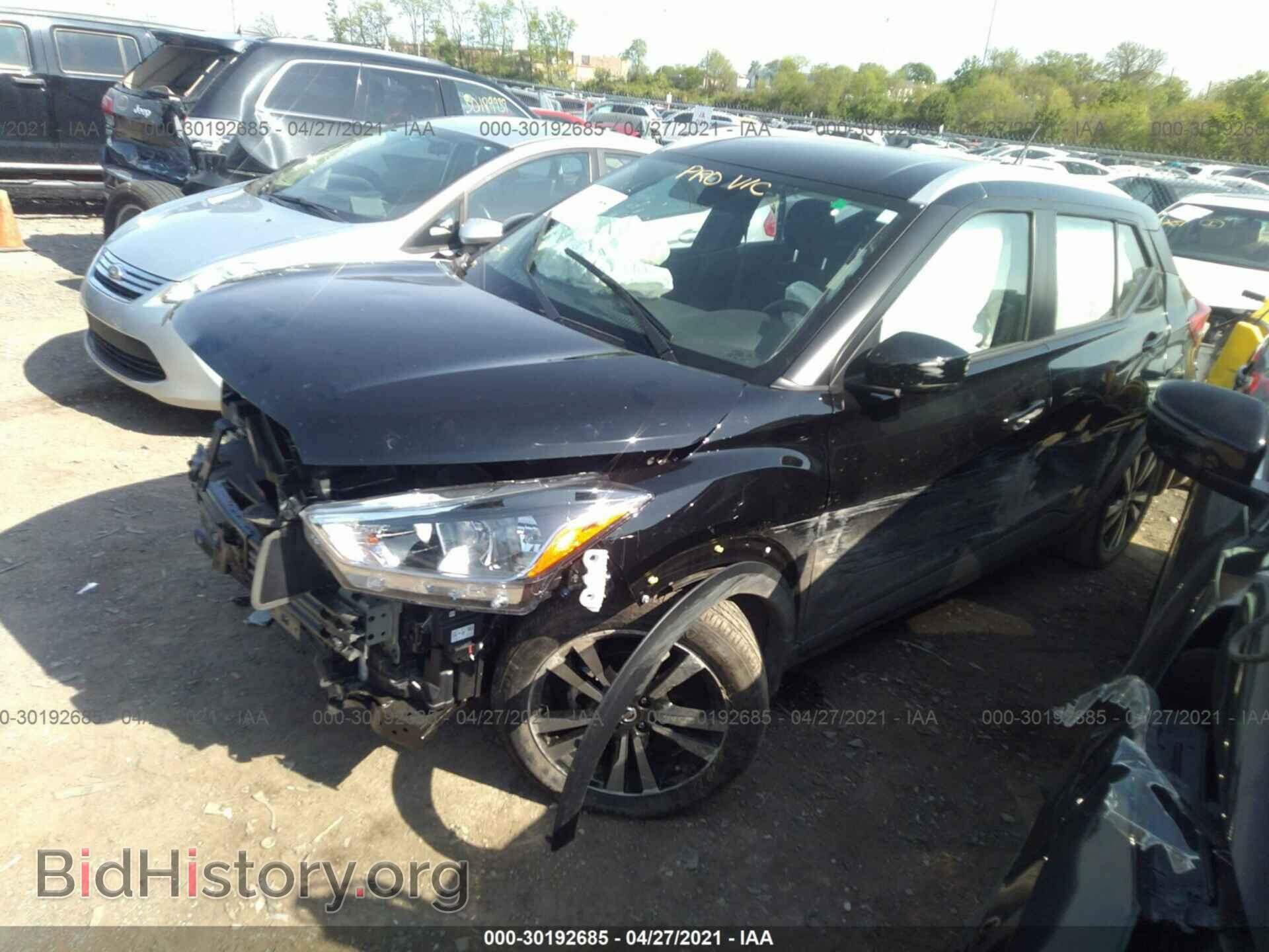 2020 NISSAN KICKS - VIN: 3N1CP5CV2LL528811 - Фото 2
