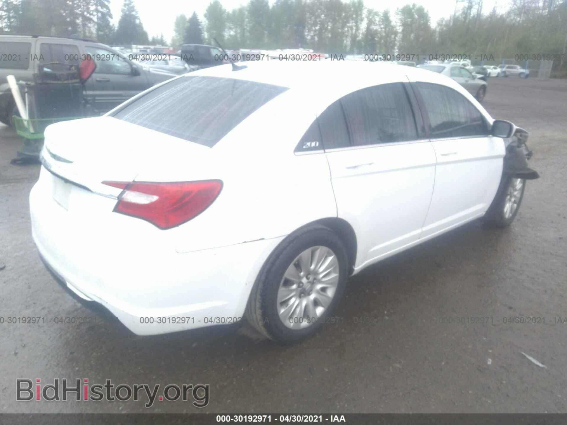 2013 CHRYSLER 200 - VIN: 1C3CCBAB6DN734588 - Фото 4