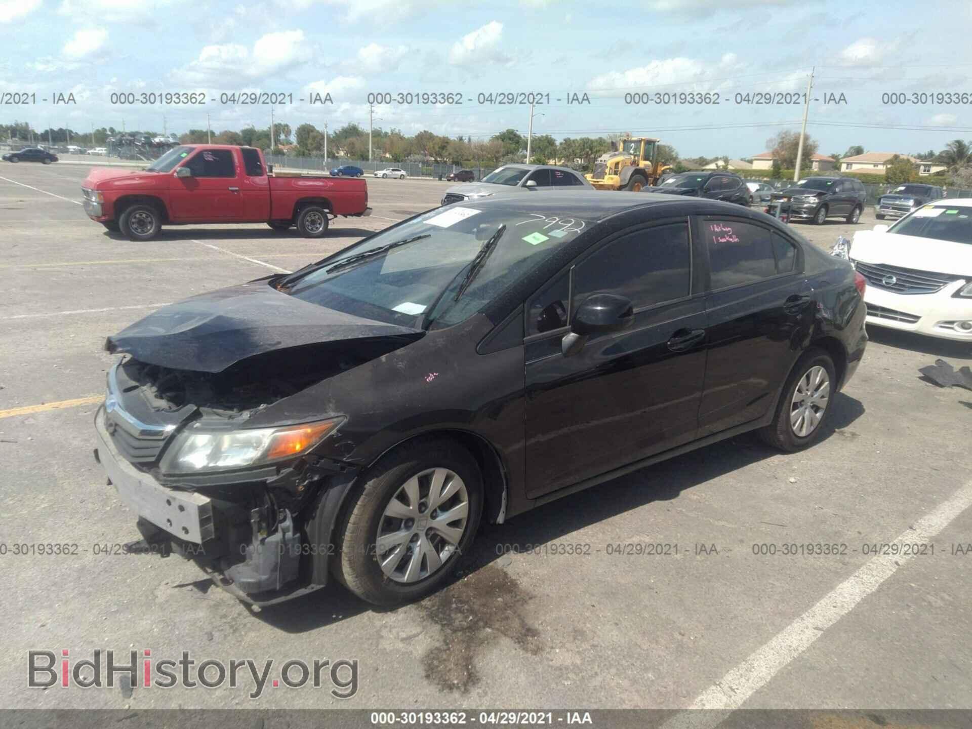2012 HONDA CIVIC SDN - VIN: 19XFB2F56CE067992 - Фото 2