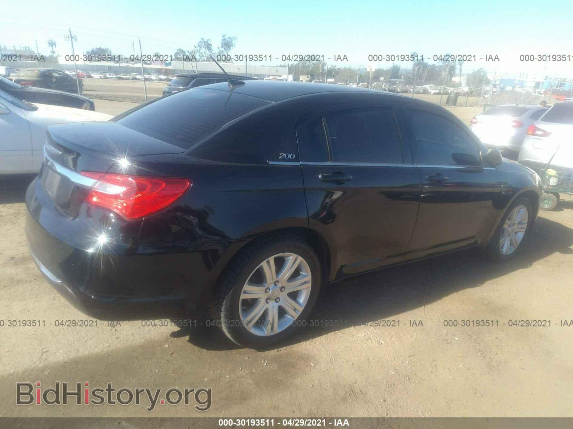 2012 CHRYSLER 200 - VIN: 1C3CCBBG0CN221765 - Photo 4