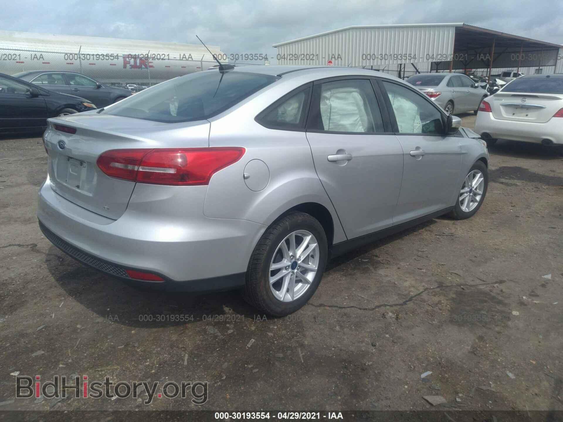 2017 FORD FOCUS - VIN: 1FADP3F2XHL304847 - Фото 4