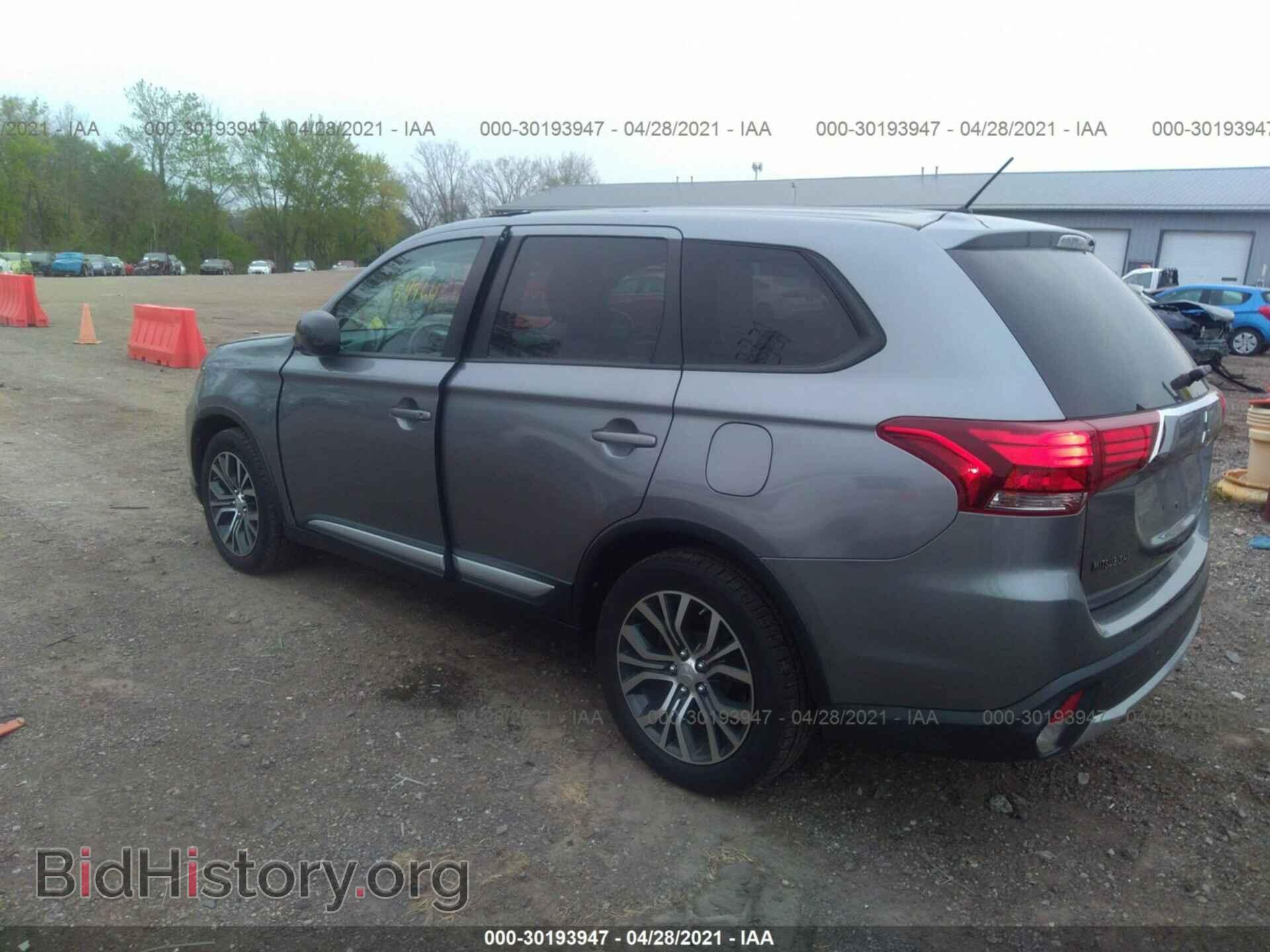 2016 MITSUBISHI OUTLANDER - VIN: JA4AD2A32GZ047690 - Фото 3