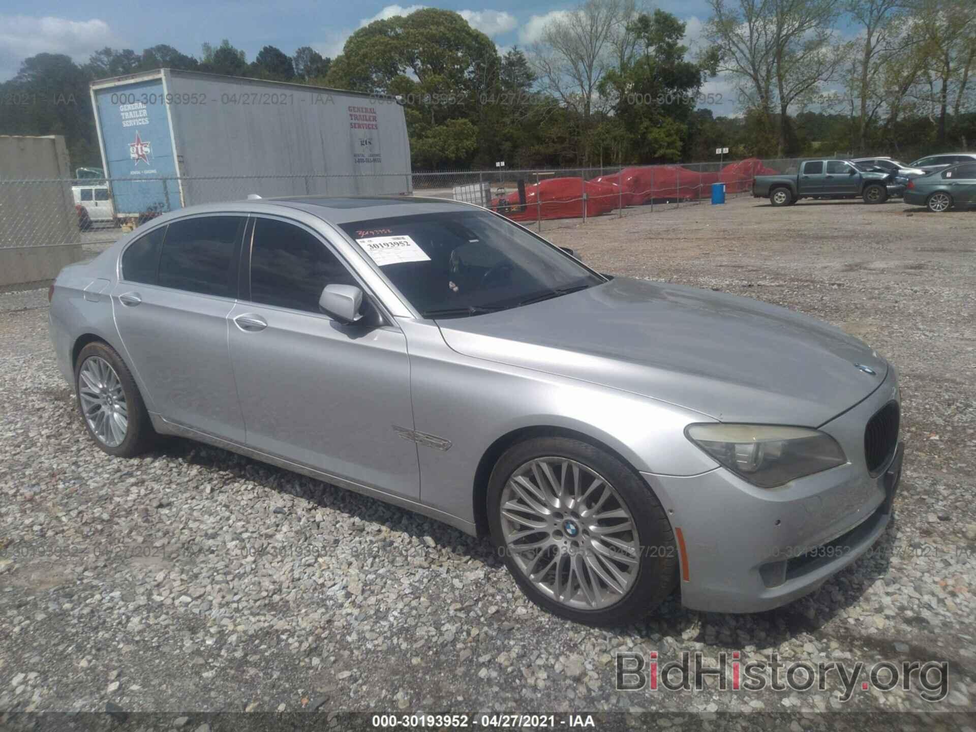 Photo WBAKA83539CY34722 - BMW 7 SERIES 2009