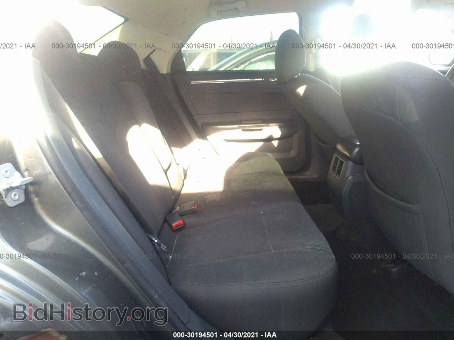 2010 CHRYSLER 300 - VIN: 2C3CA4CD7AH150155 - Фото 8