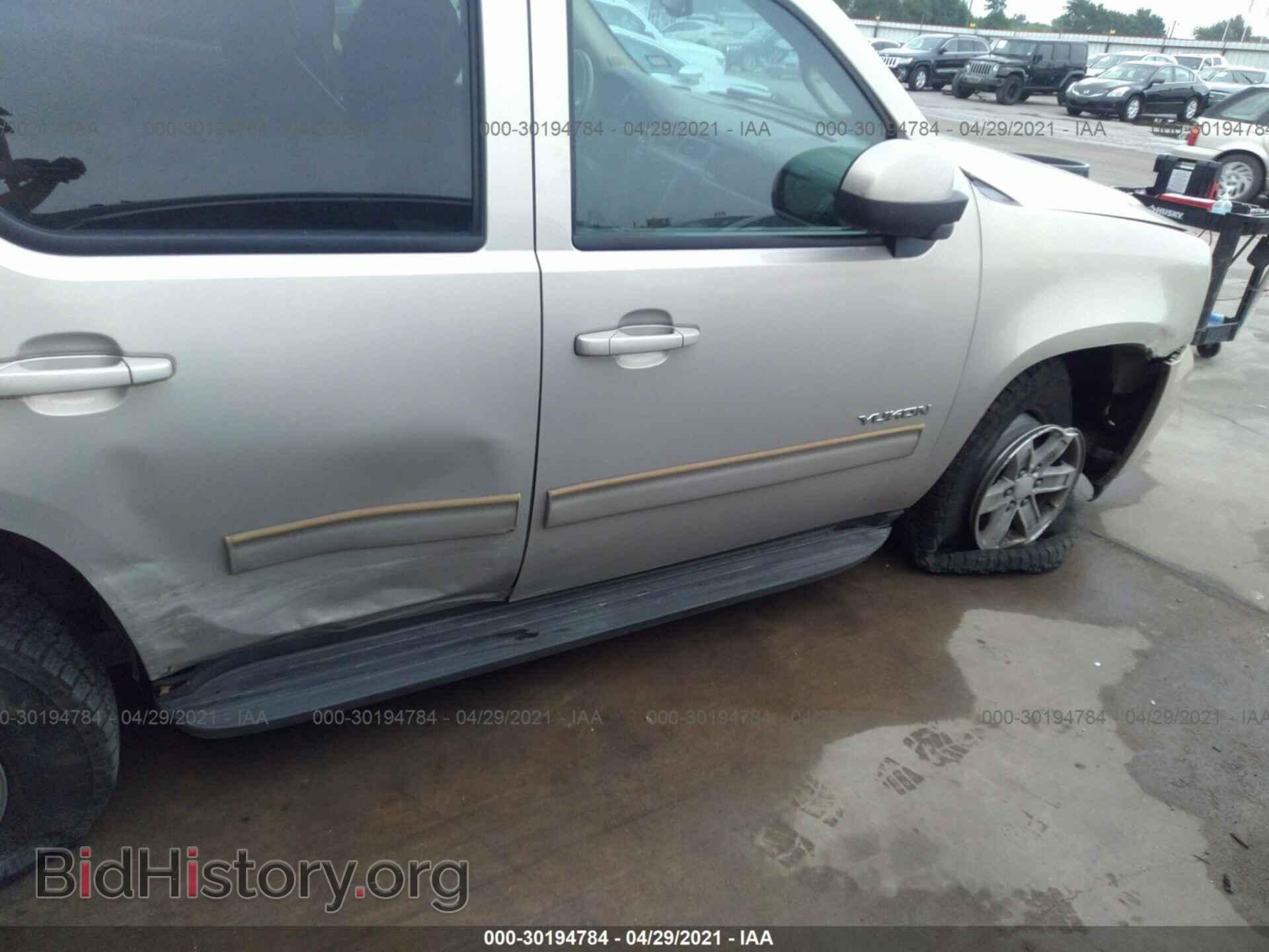 2011 GMC YUKON - VIN: 1GKS2CE09BR150026 - Фото 6