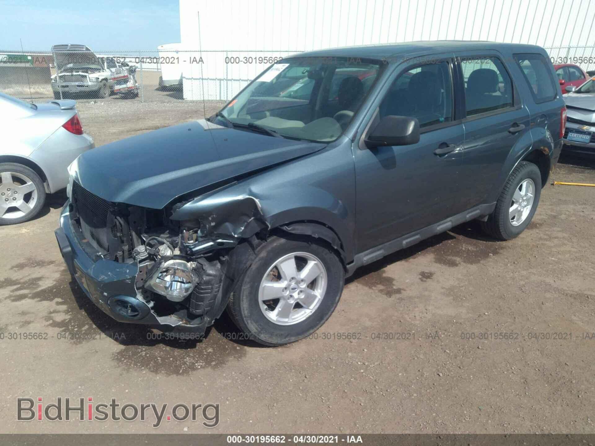 2010 FORD ESCAPE - VIN: 1FMCU0C72AKA72796 - Фото 2