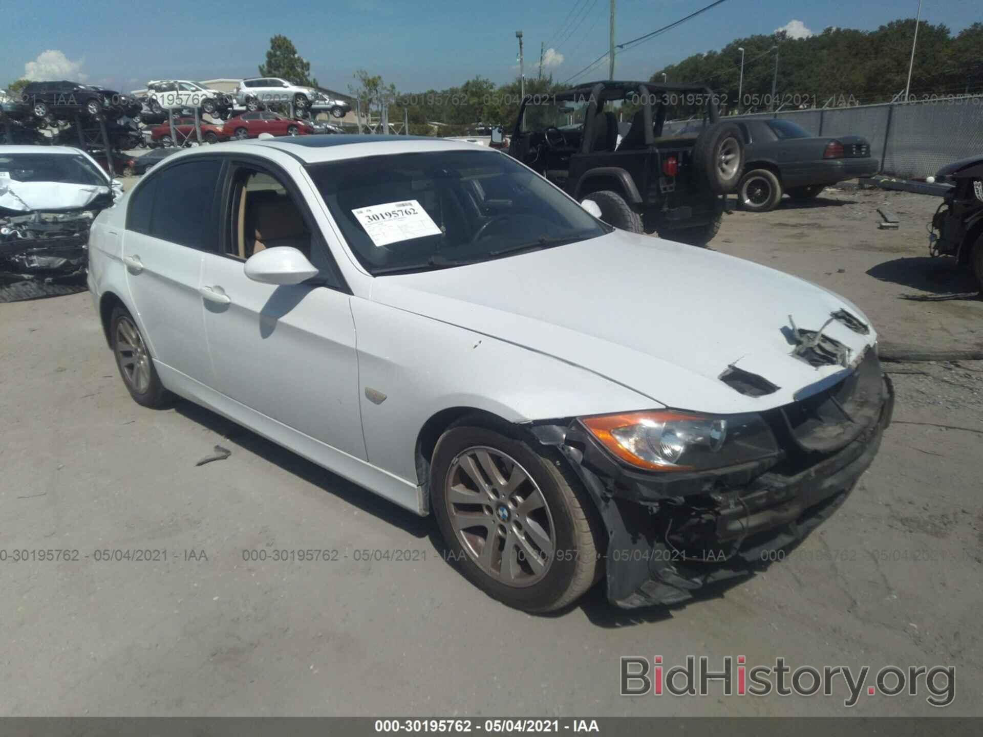 Photo WBAVA37537NL11843 - BMW 3 SERIES 2007