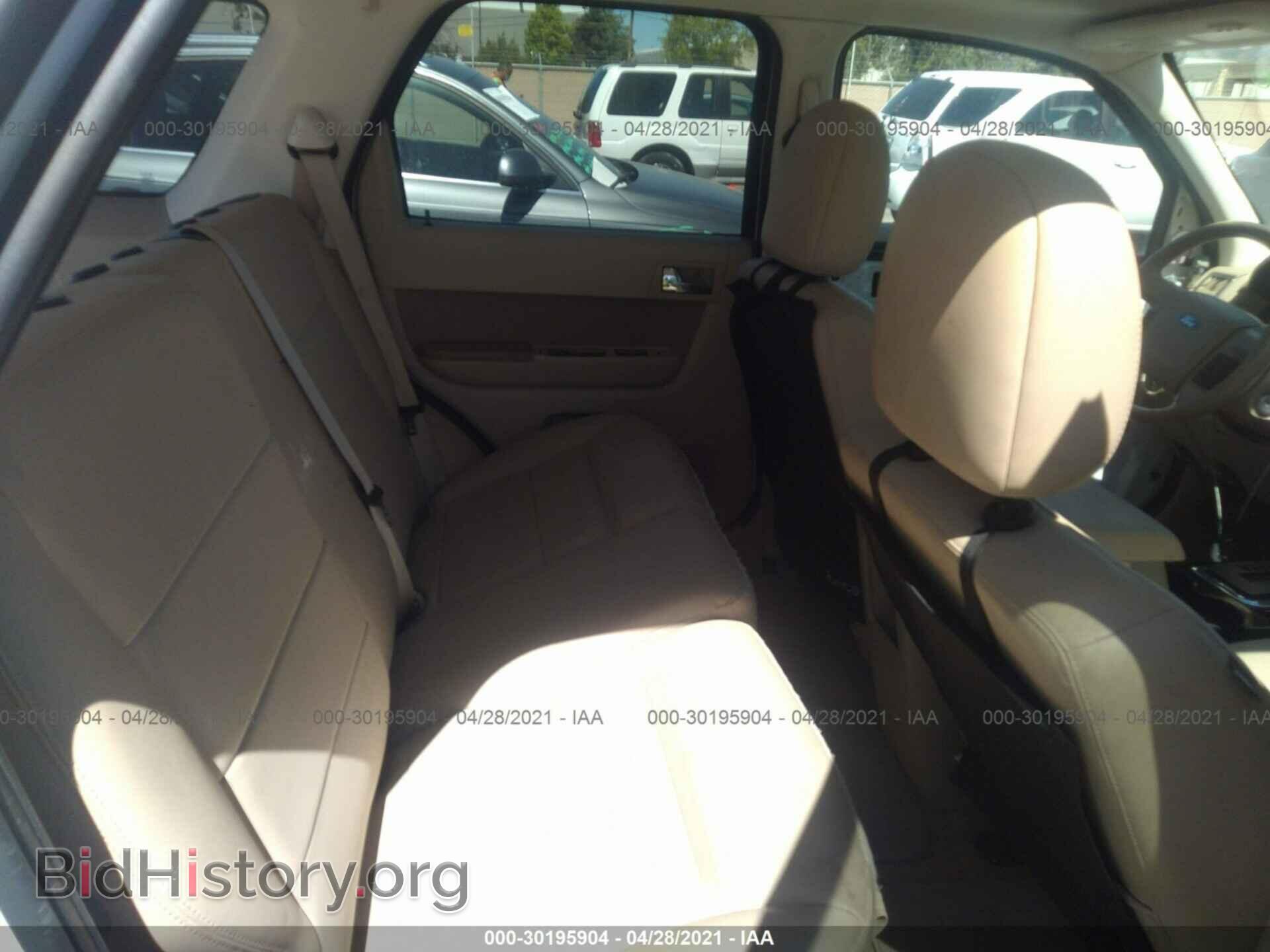 2011 FORD ESCAPE - VIN: 1FMCU0E76BKC11066 - Photo 8
