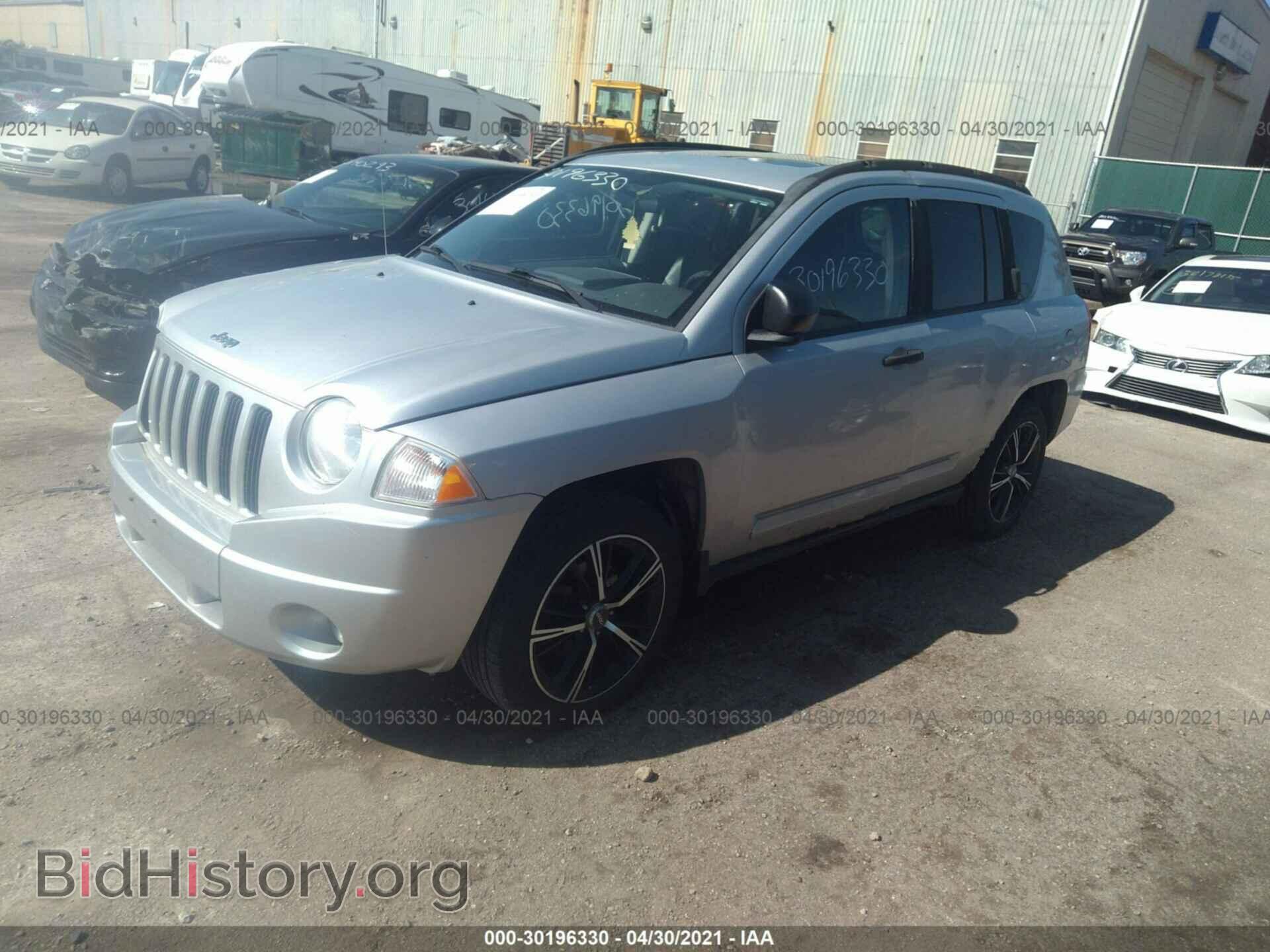 2007 JEEP COMPASS - VIN: 1J8FF57W67D410023 - Photo 2