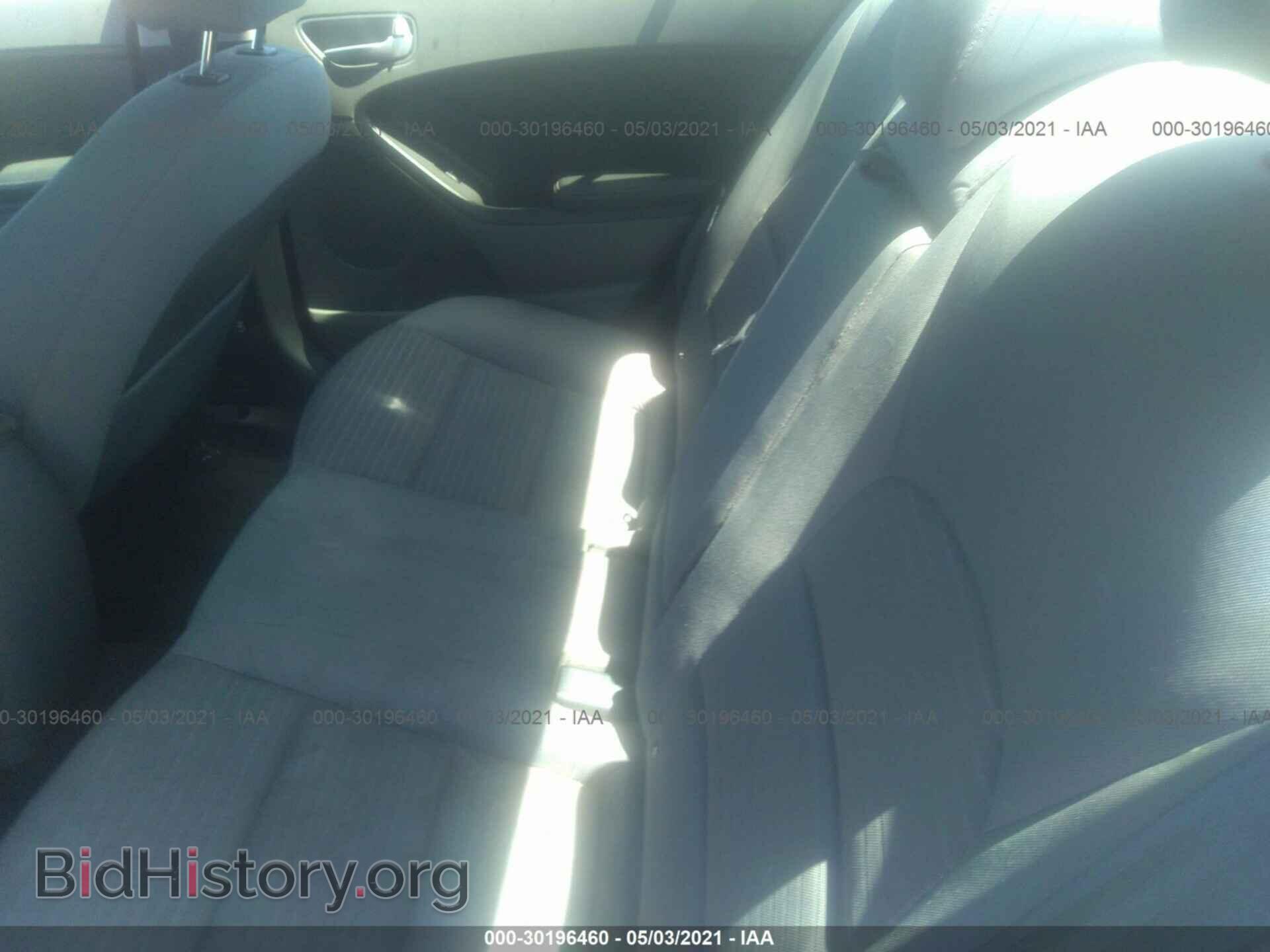 2017 KIA FORTE - VIN: 3KPFL4A76HE007672 - Photo 8