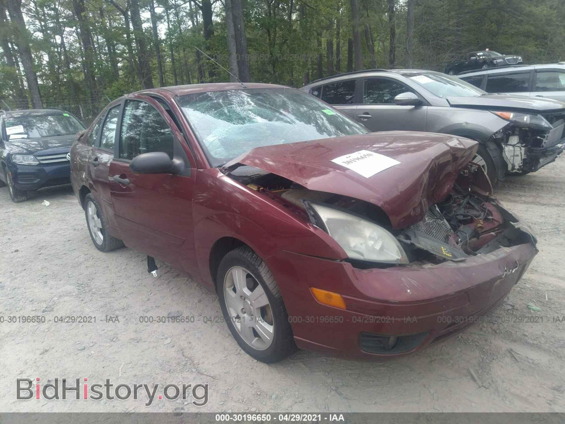 Photo 1FAHP34N26W200847 - FORD FOCUS 2006