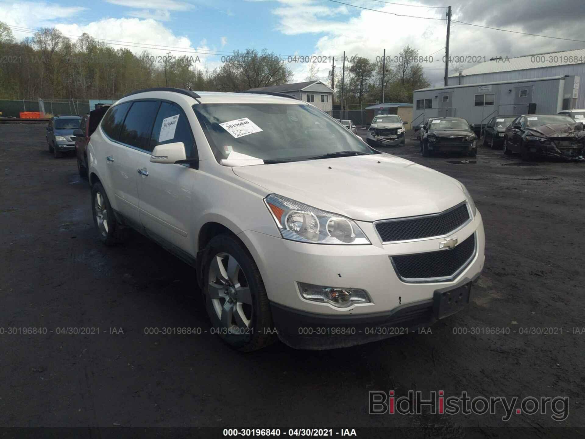 Photo 1GNKVGED7CJ386128 - CHEVROLET TRAVERSE 2012