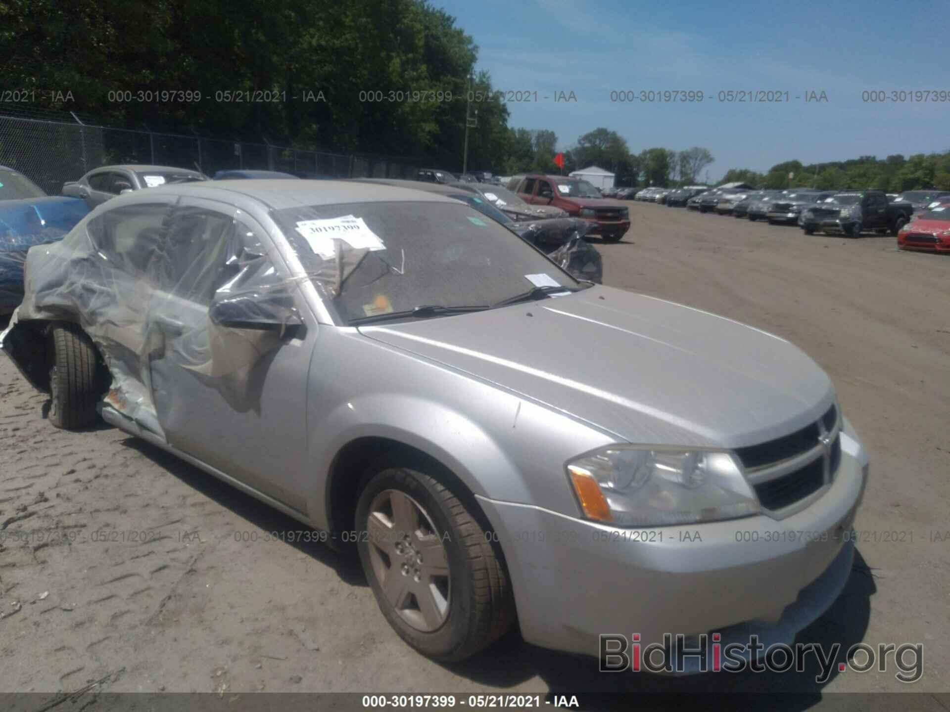 Photo 1B3CC4FB2AN202414 - DODGE AVENGER 2010