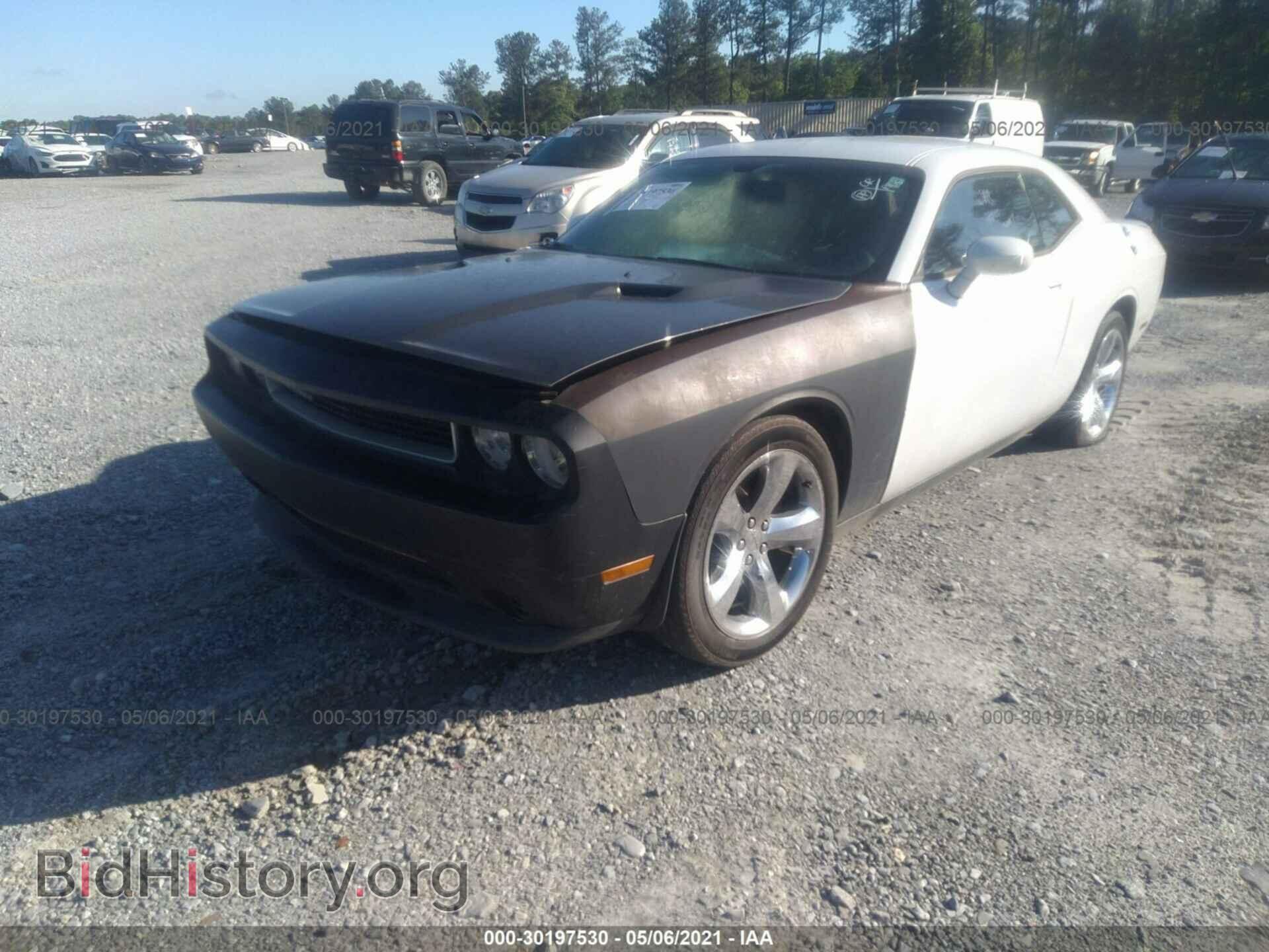 2014 DODGE CHALLENGER - VIN: 2C3CDYAG2EH270057 - Фото 2