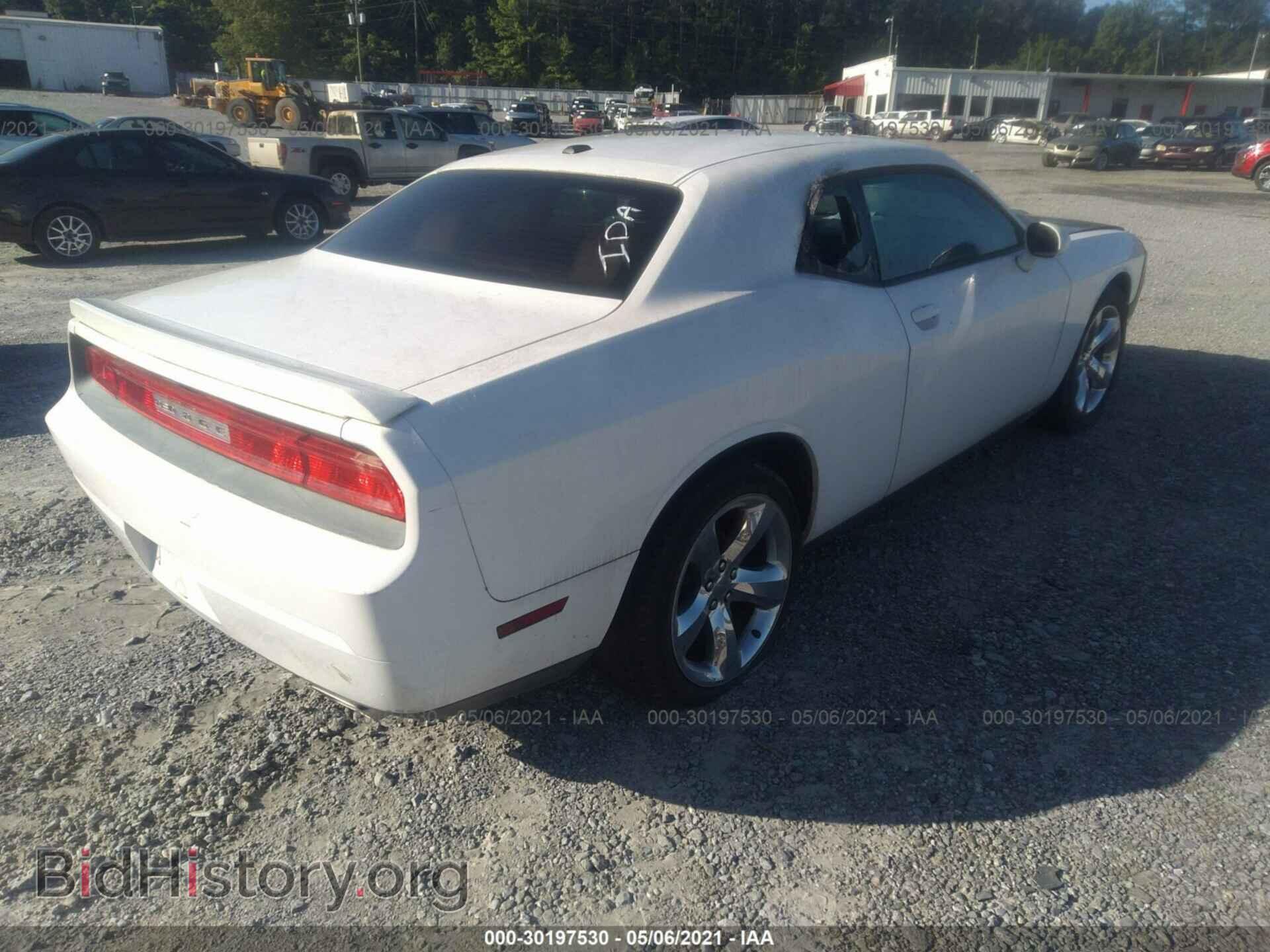 2014 DODGE CHALLENGER - VIN: 2C3CDYAG2EH270057 - Фото 4