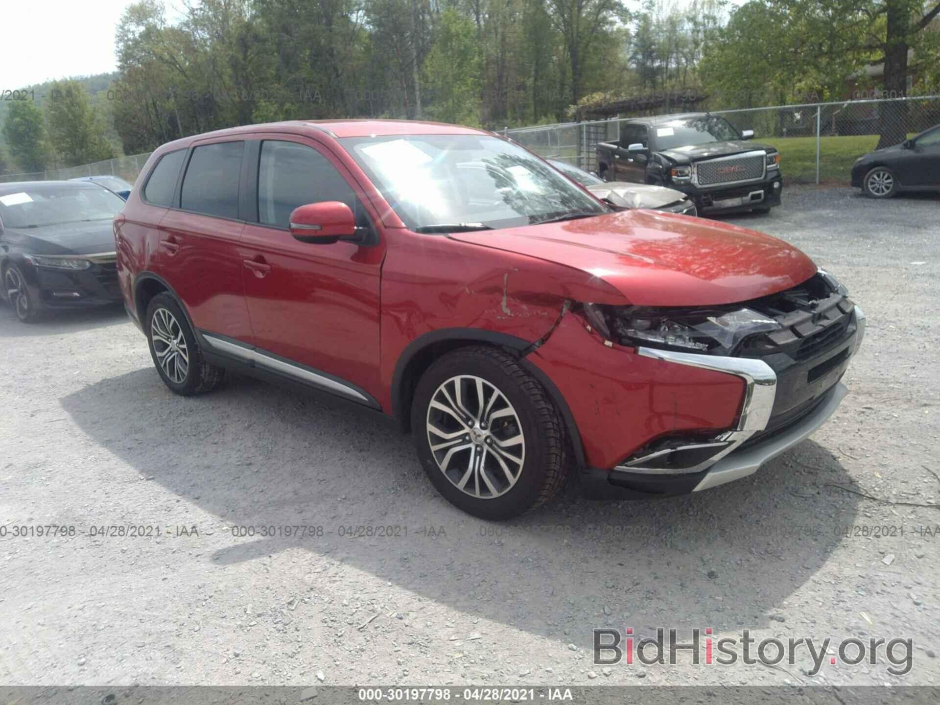 Фотография JA4AZ3A36JZ037632 - MITSUBISHI OUTLANDER 2018