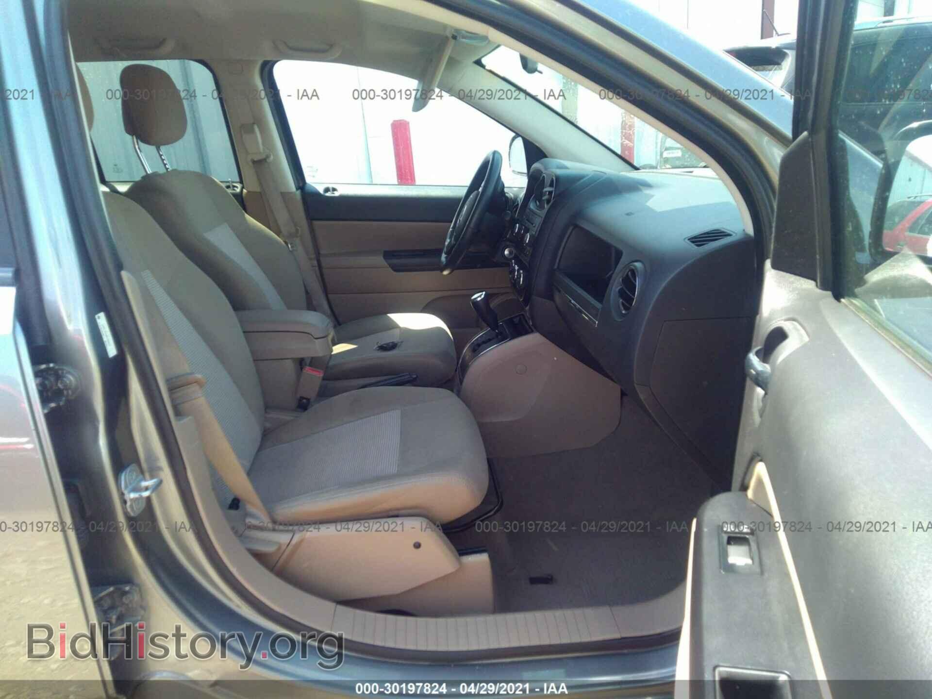 2011 JEEP COMPASS - VIN: 1J4NT1FA3BD256531 - Photo 5