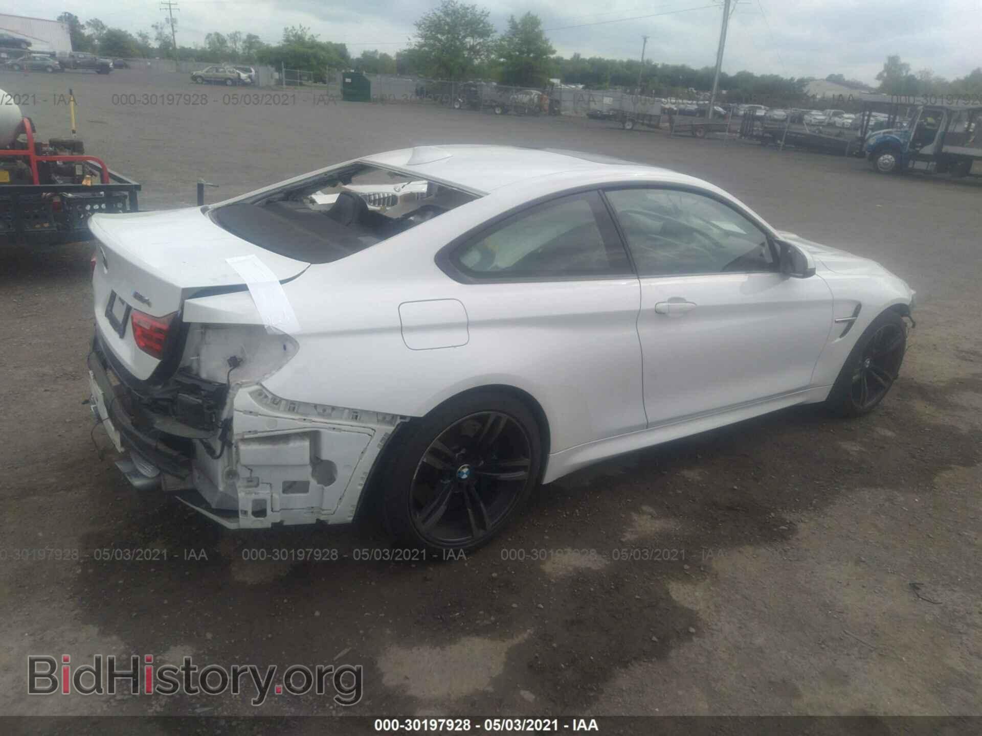 2015 BMW M4 - VIN: WBS3R9C54FK333046 - Фото 4