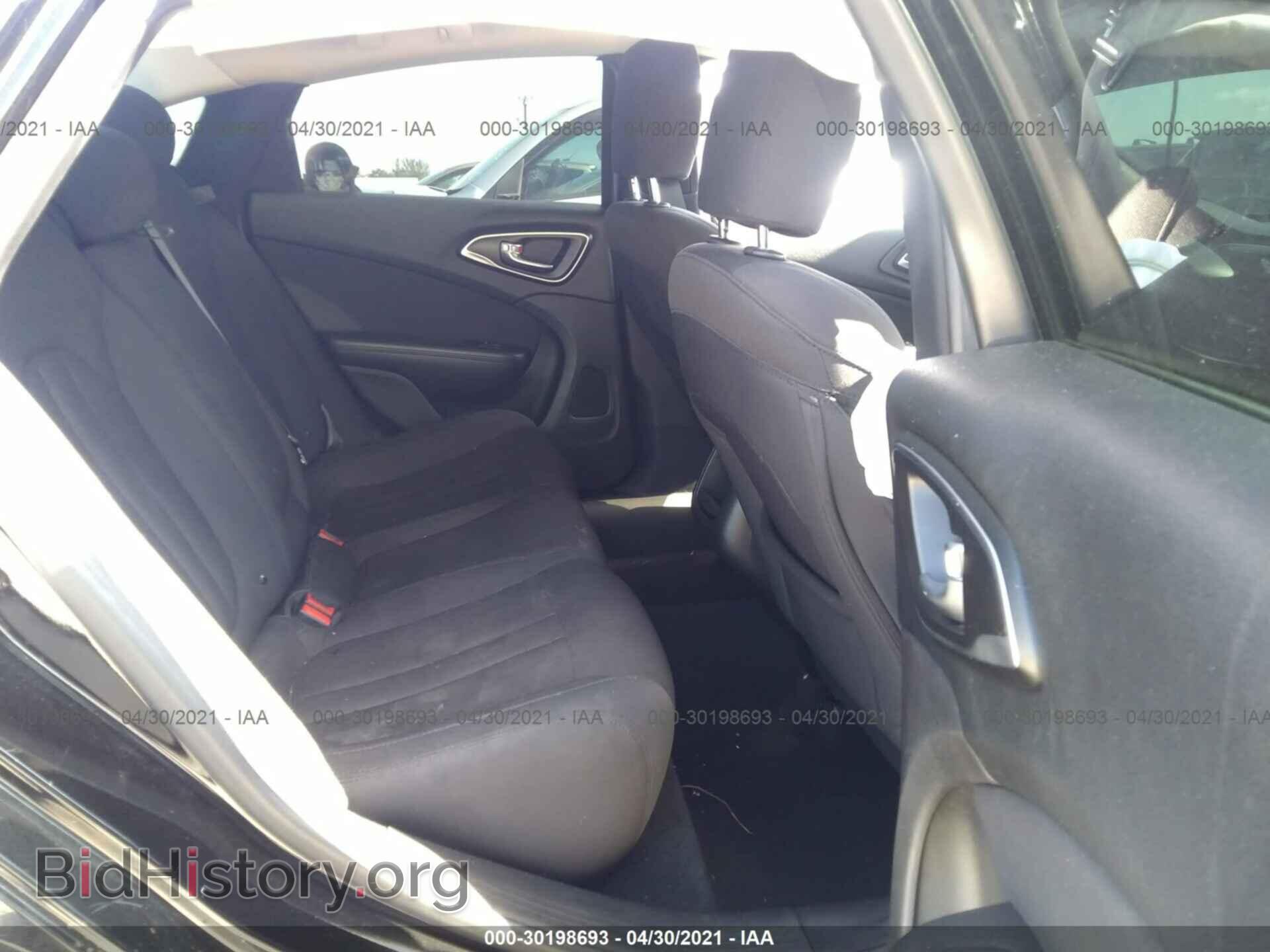 2015 CHRYSLER 200 - VIN: 1C3CCCAB7FN761033 - Фото 8