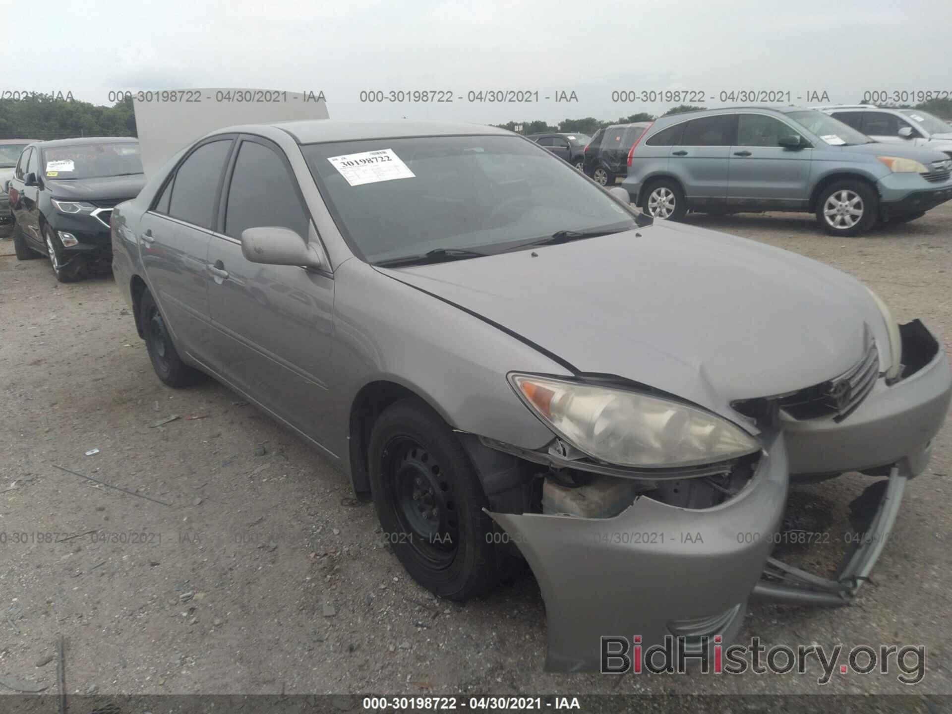 Photo 4T1BE30K46U665753 - TOYOTA CAMRY 2006