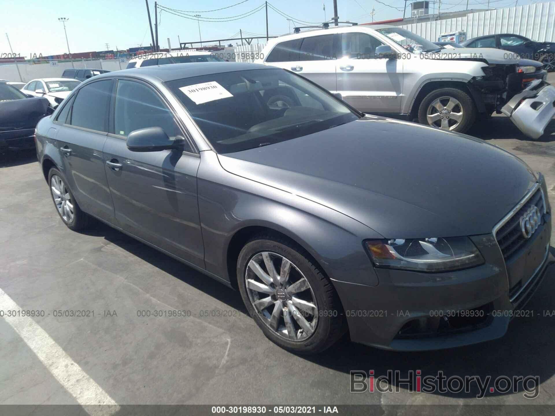 Photo WAUAFAFL4CA118834 - AUDI A4 2012