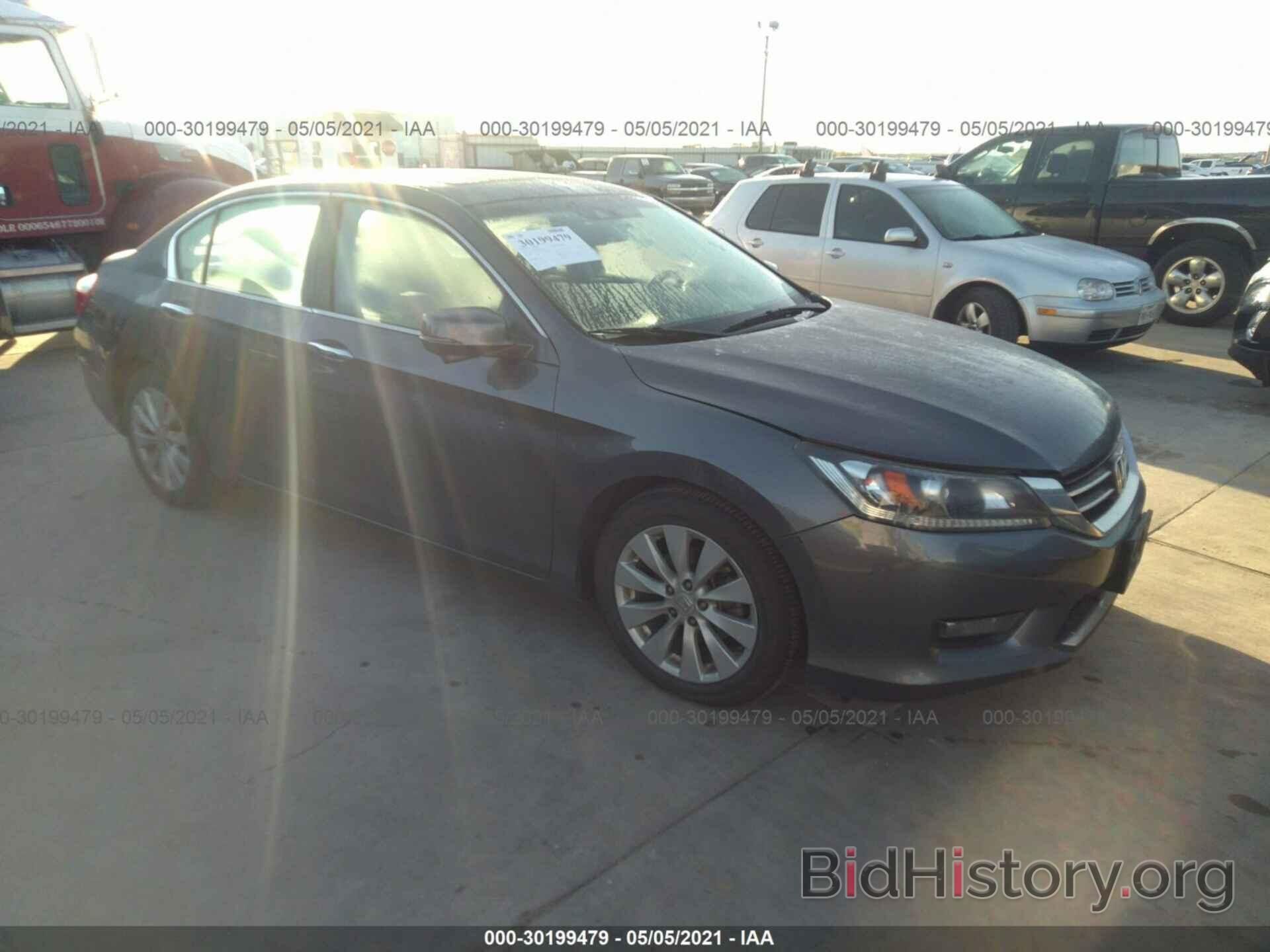 Photo 1HGCR2F8XEA153533 - HONDA ACCORD SEDAN 2014