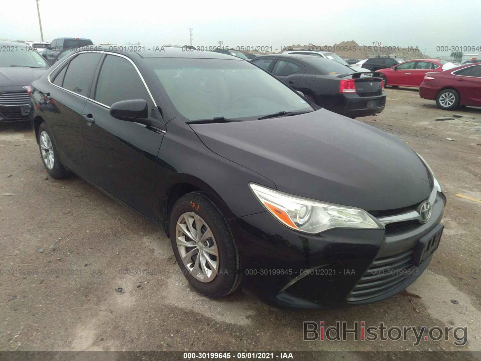 Photo 4T4BF1FK4FR476003 - TOYOTA CAMRY 2015