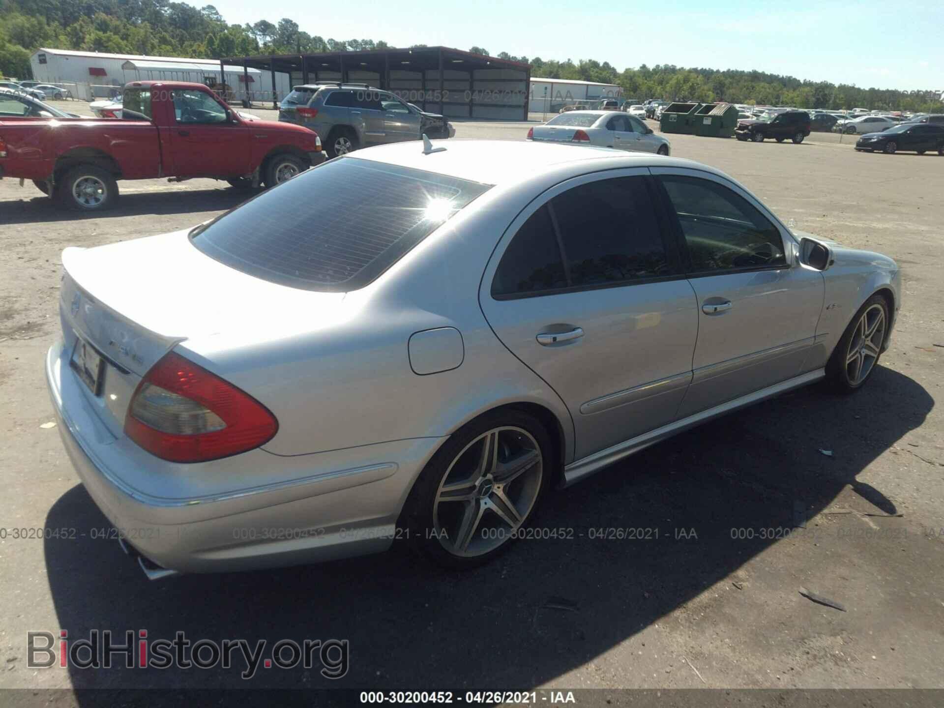 2007 MERCEDES-BENZ E-CLASS - VIN: WDBUF77X37B083223 - Фото 4
