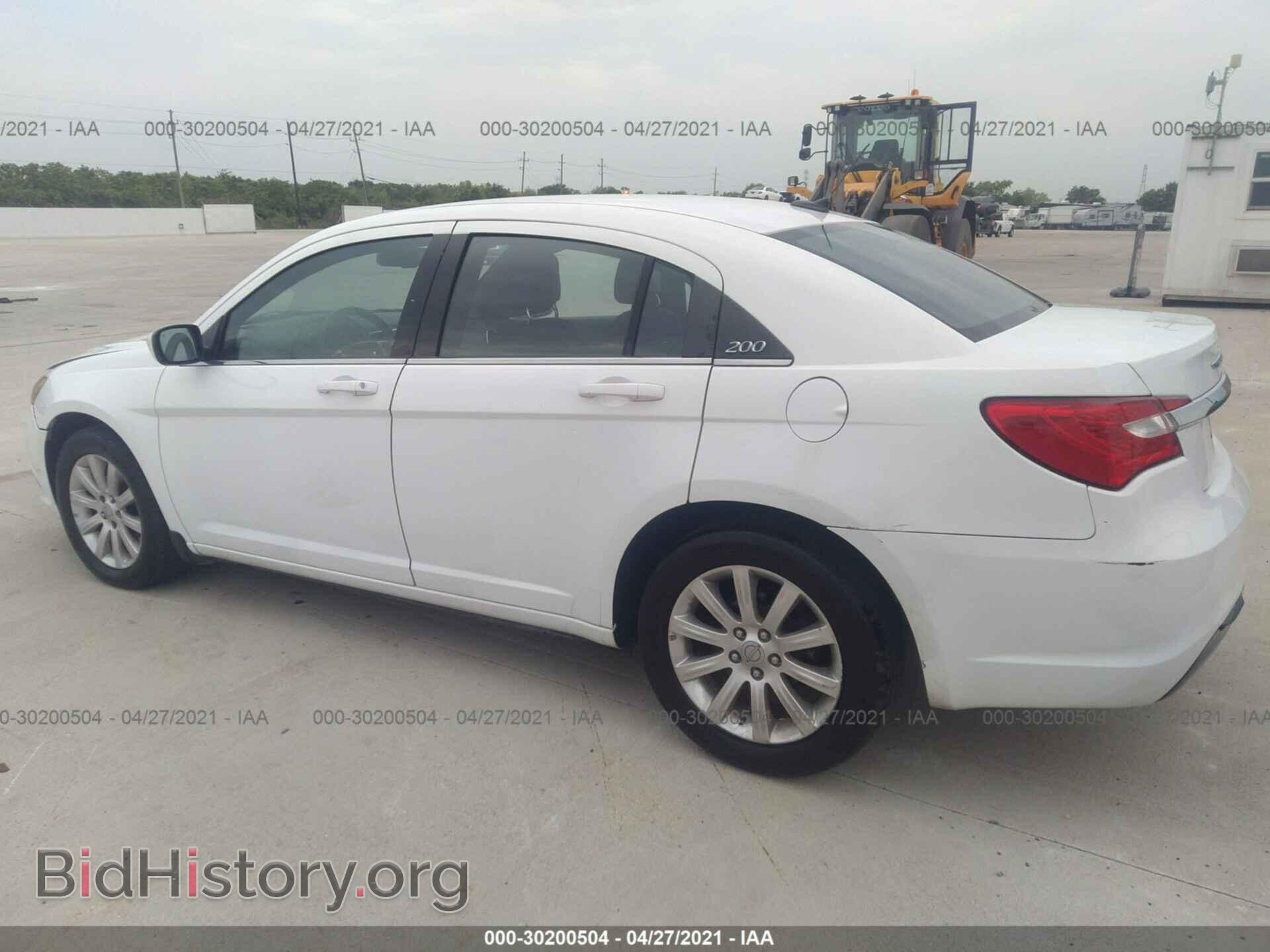 2013 CHRYSLER 200 - VIN: 1C3CCBBB2DN575356 - Фото 3