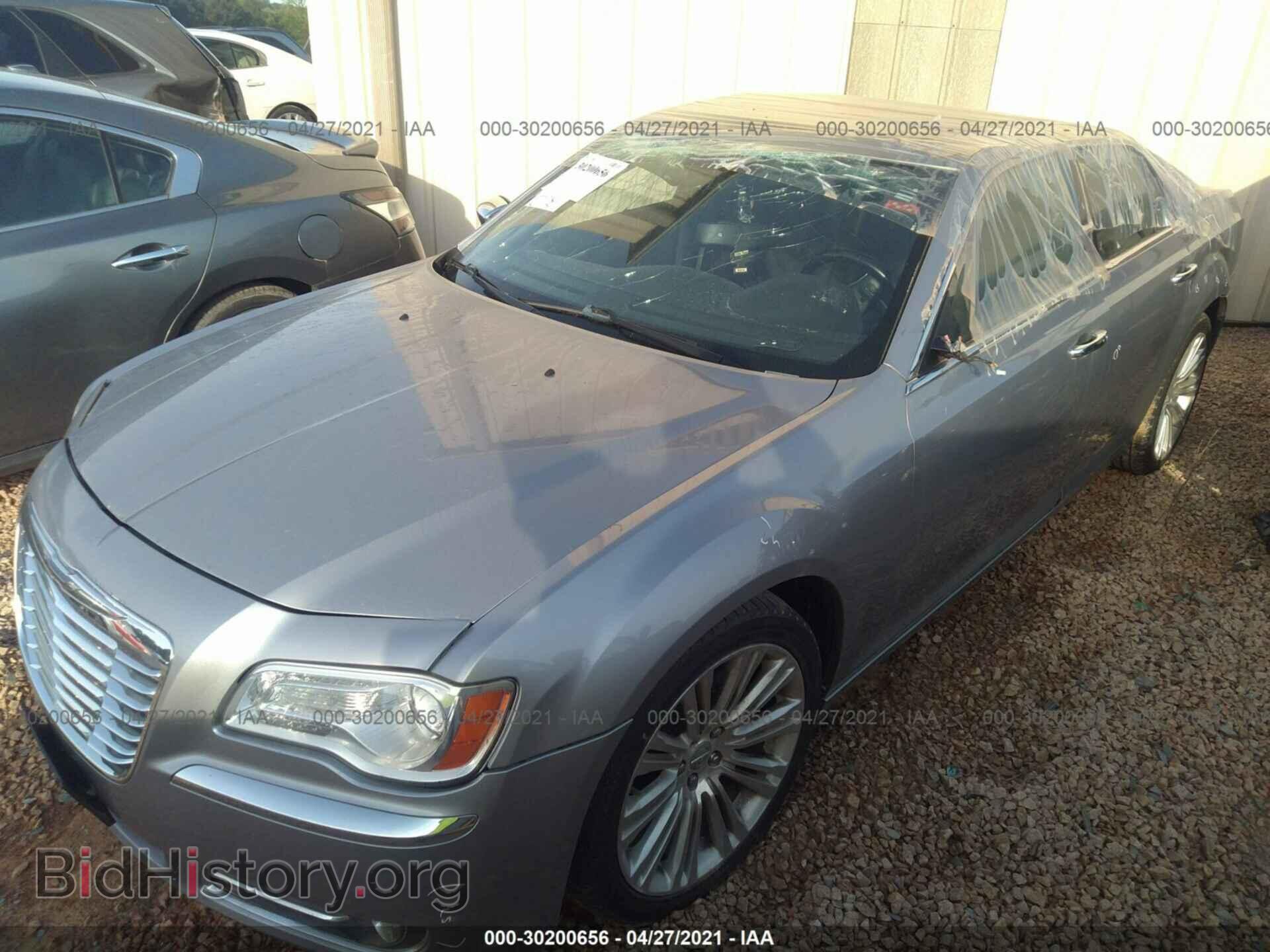 2011 CHRYSLER 300 - VIN: 2C3CA5CG8BH522099 - Фото 2