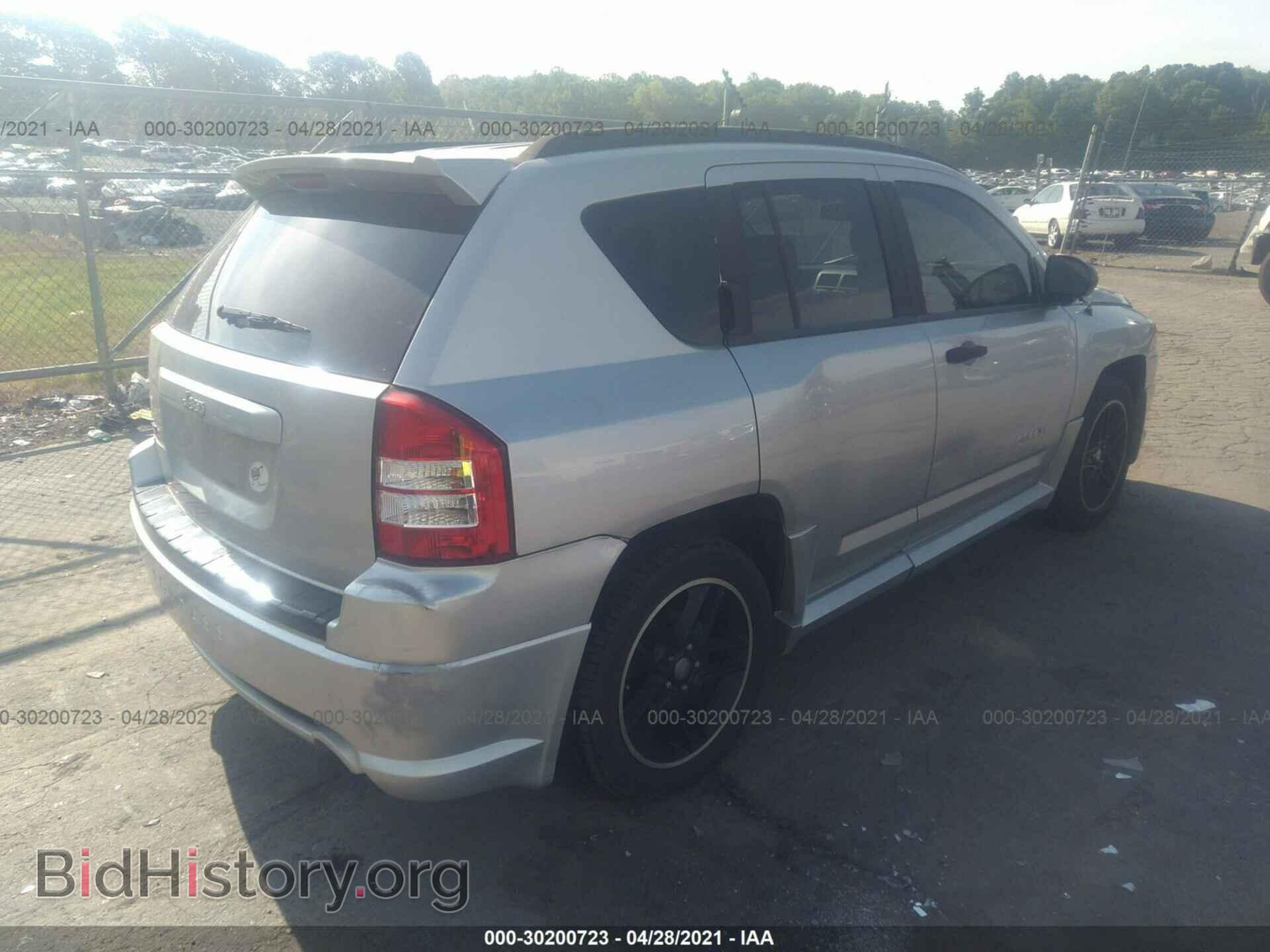 2008 JEEP COMPASS - VIN: 1J8FF47W58D620723 - Фото 4