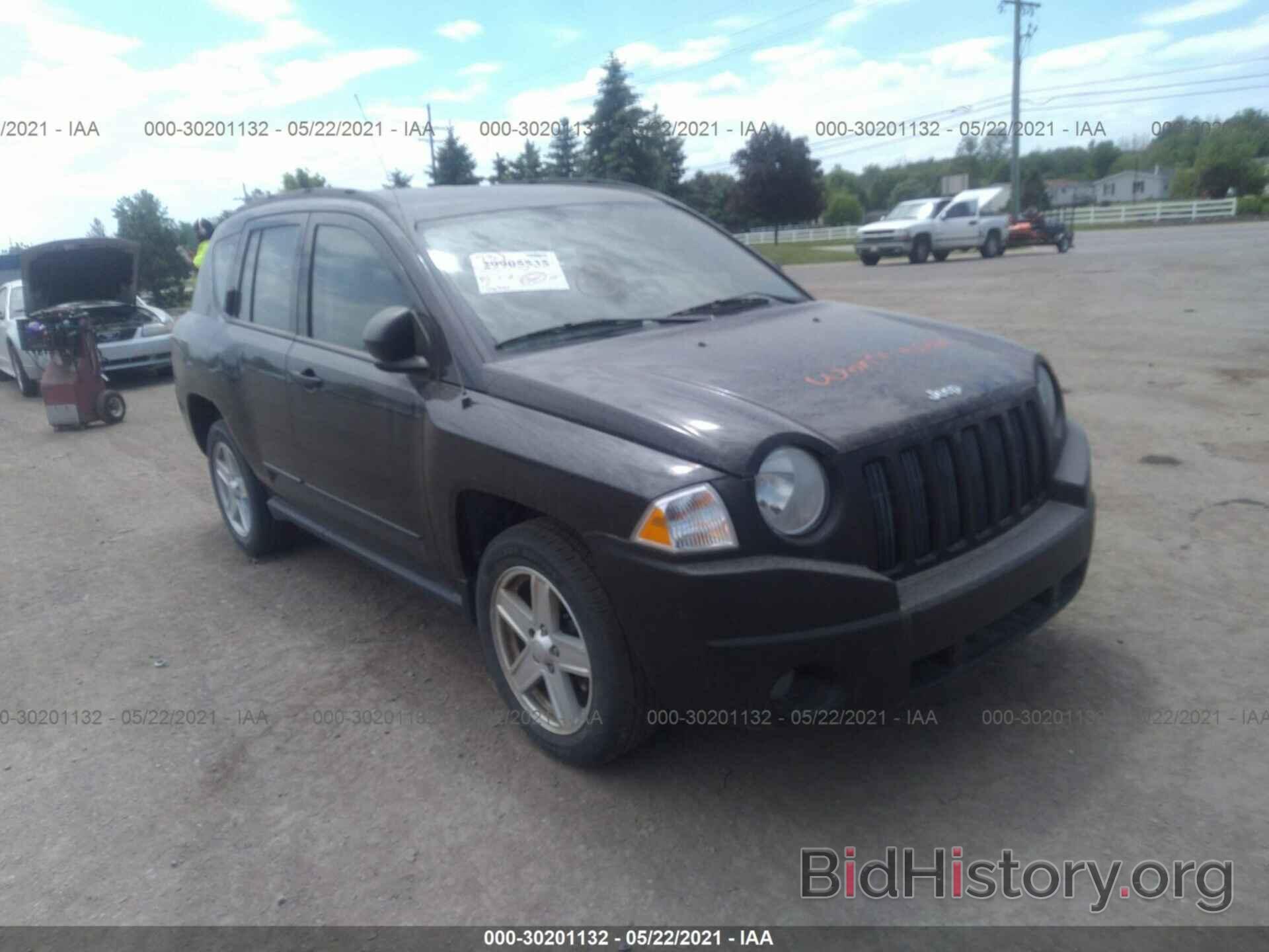 Фотография 1J8FF47W08D742597 - JEEP COMPASS 2008