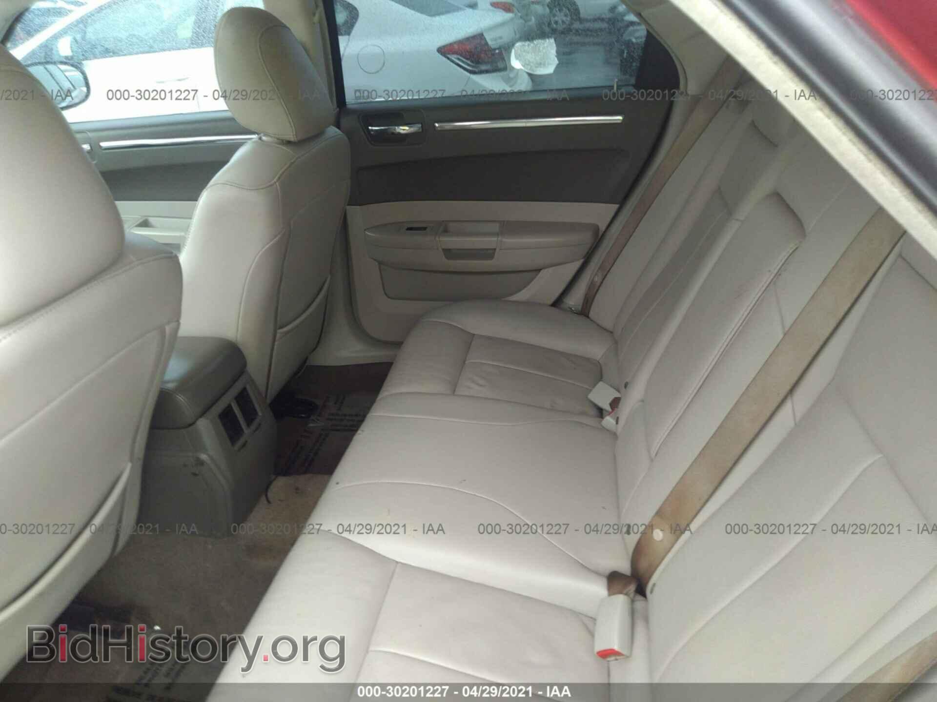 2009 CHRYSLER 300 - VIN: 2C3LA53V89H565141 - Фото 8