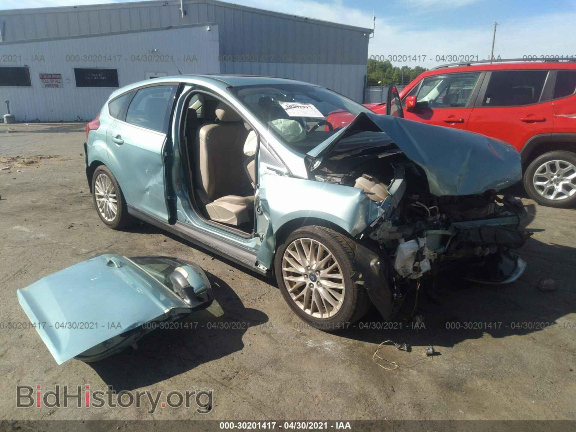 Photo 1FAHP3M26CL367523 - FORD FOCUS 2012