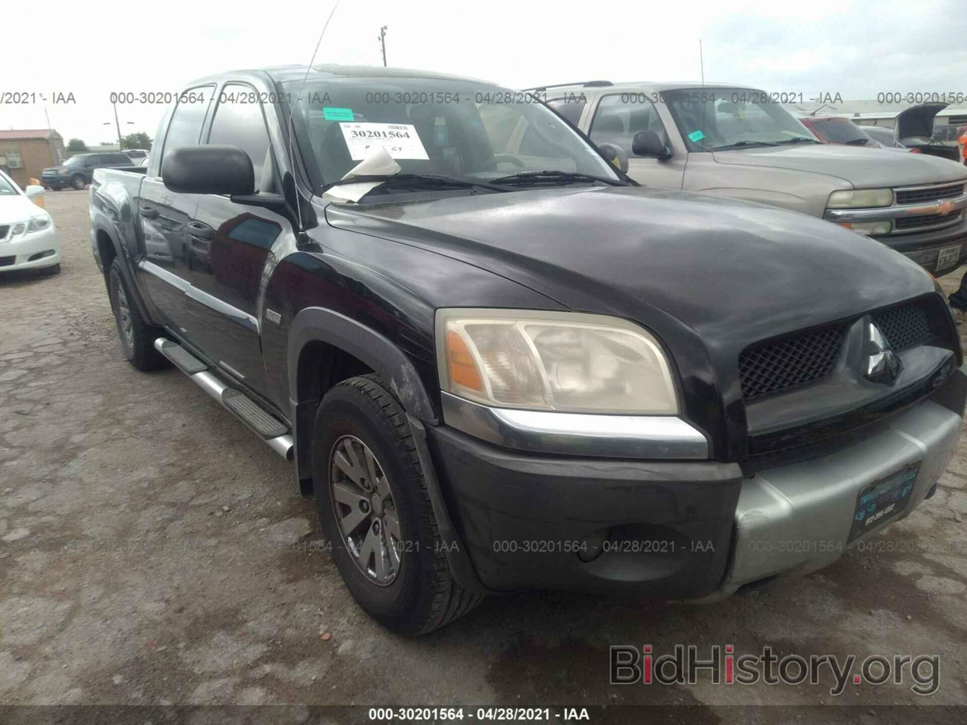 Photo 1Z7HC38K36S513858 - MITSUBISHI RAIDER 2006