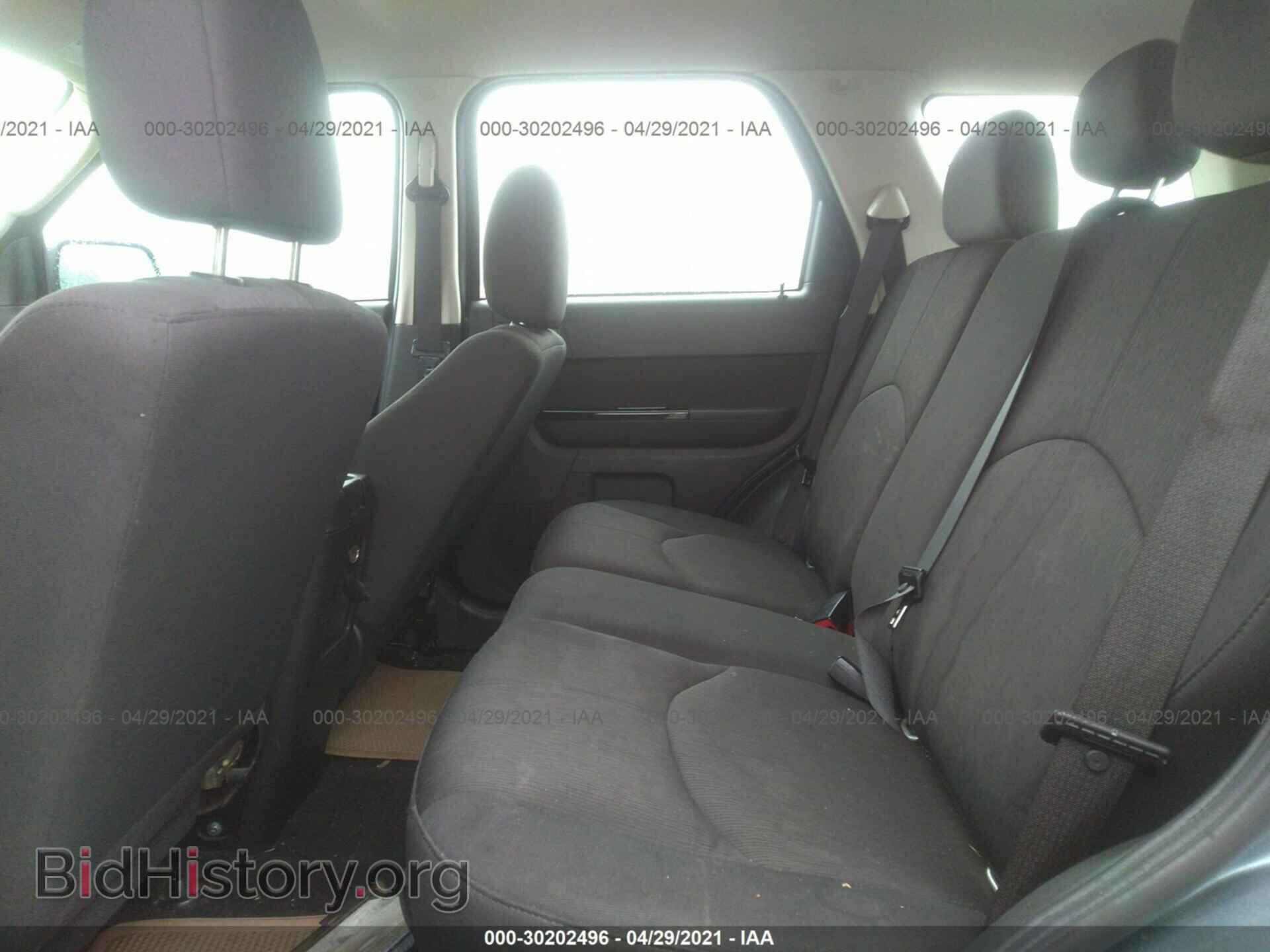 2011 MAZDA TRIBUTE - VIN: 4F2CY0C75BKM07236 - Фото 8
