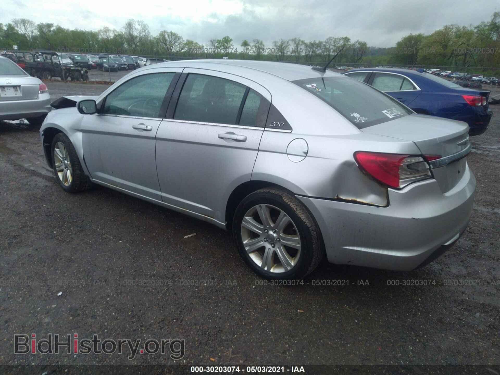 2012 CHRYSLER 200 - VIN: 1C3CCBBB0CN177013 - Photo 3