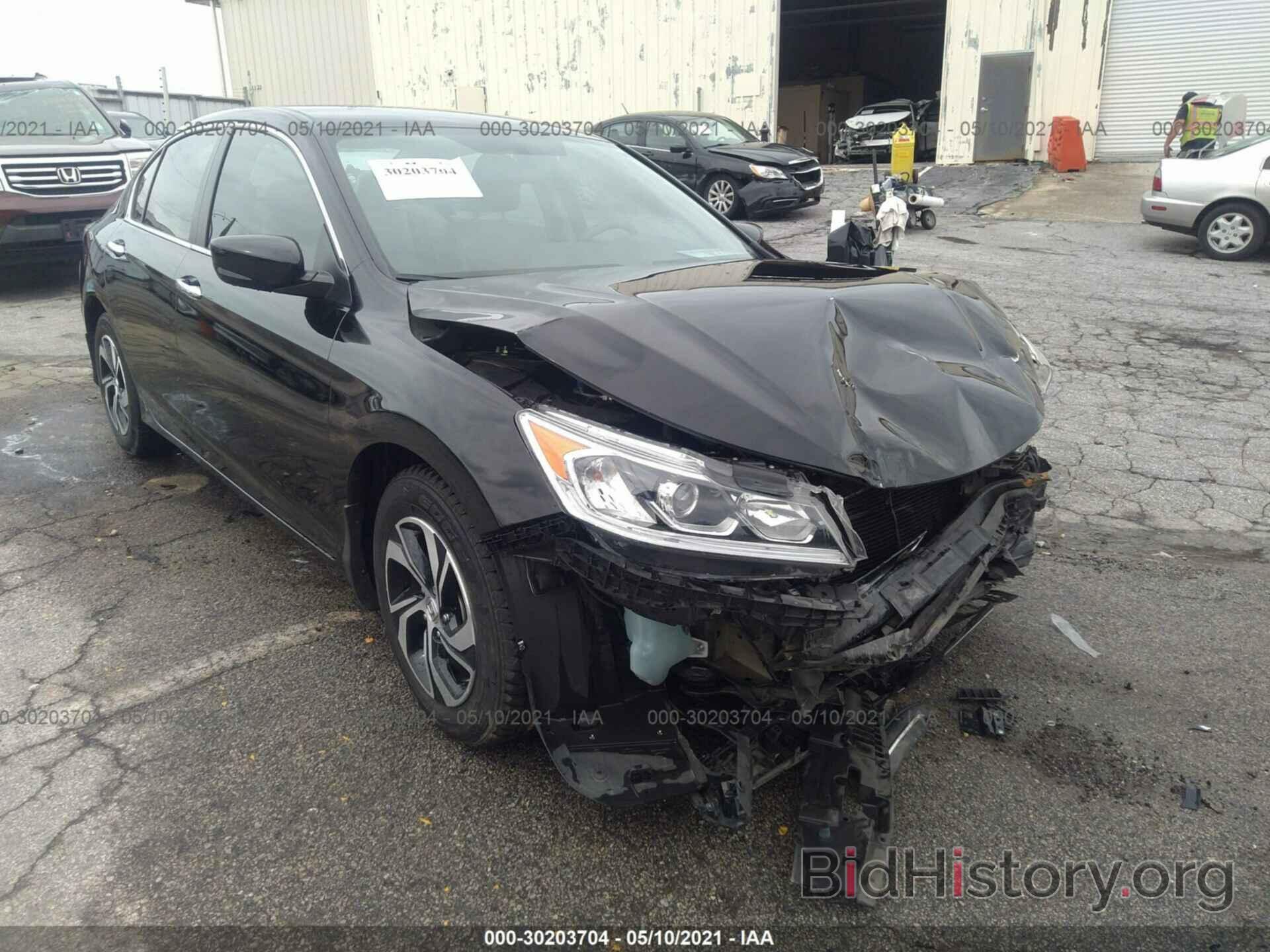 Photo 1HGCR2F30HA050016 - HONDA ACCORD SEDAN 2017