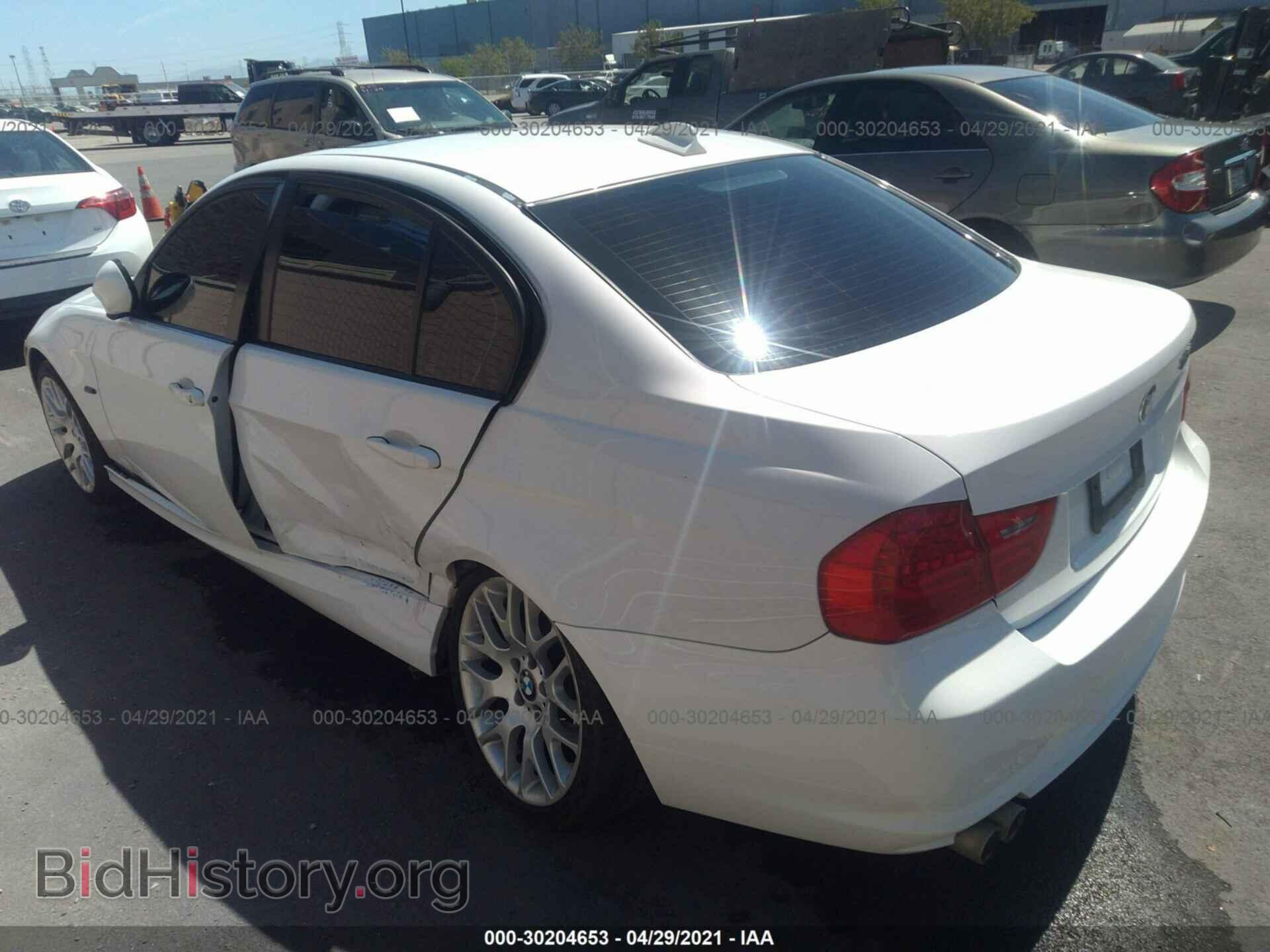 2009 BMW 3 SERIES - VIN: WBAPH53539A437362 - Фото 3