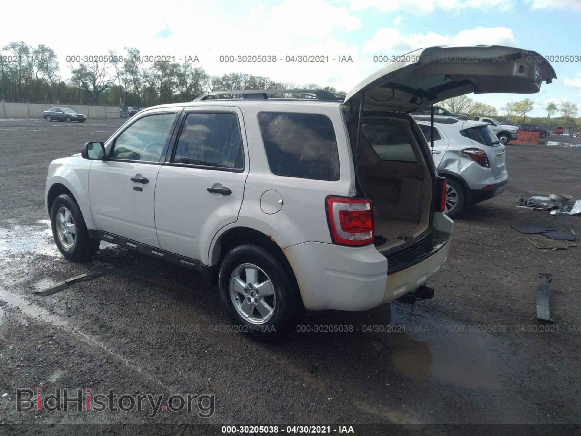 2011 FORD ESCAPE - VIN: 1FMCU9DG2BKB50675 - Photo 3