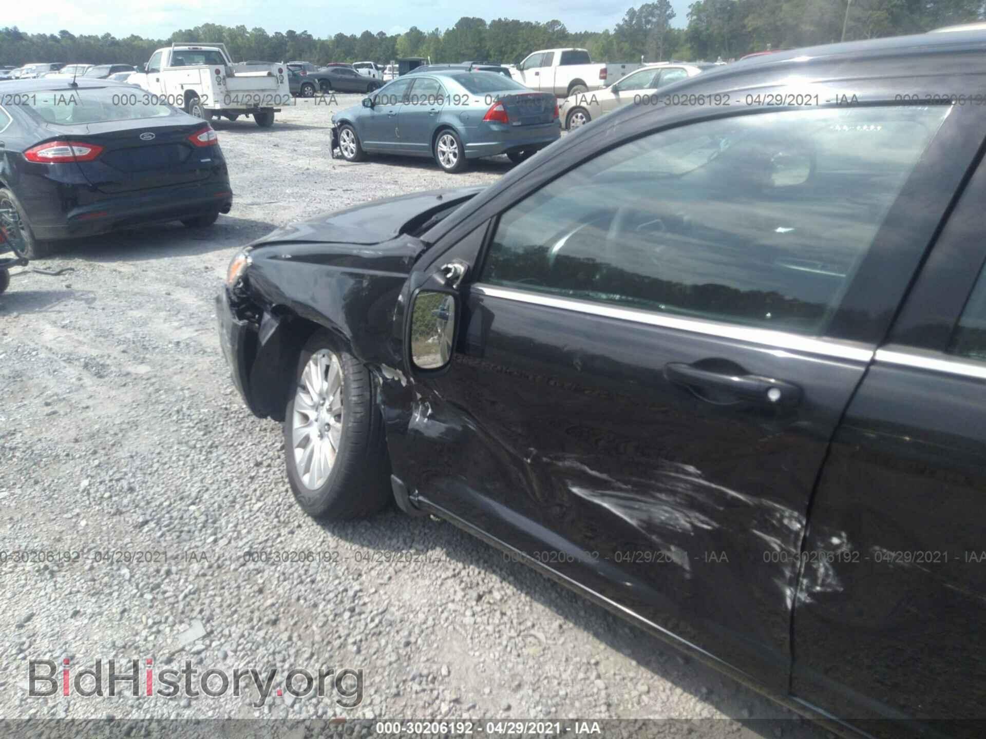 2012 CHRYSLER 200 - VIN: 1C3CCBAB2CN319329 - Фото 6