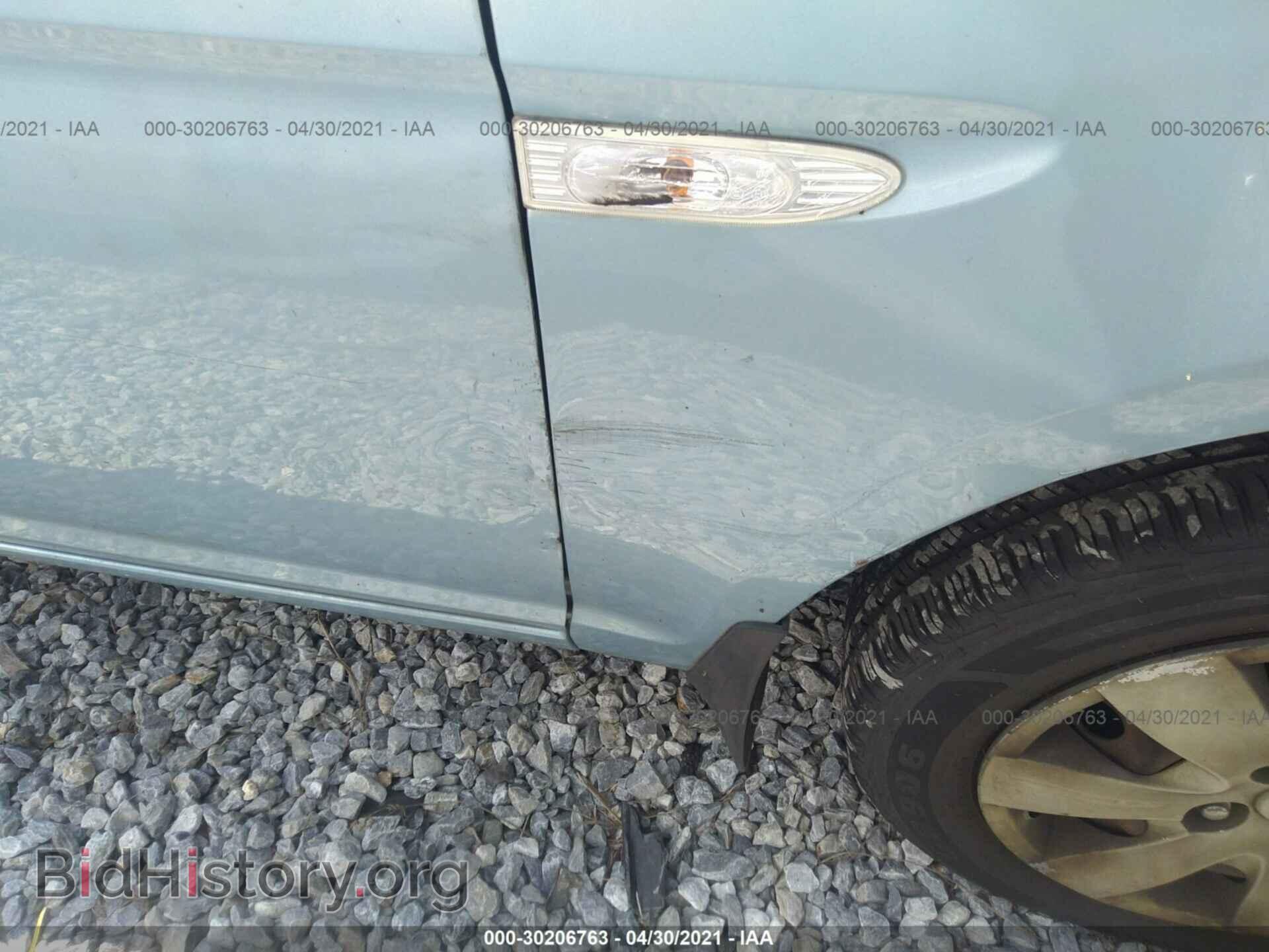 2008 HYUNDAI ACCENT - VIN: KMHCM36C28U070748 - Фото 6