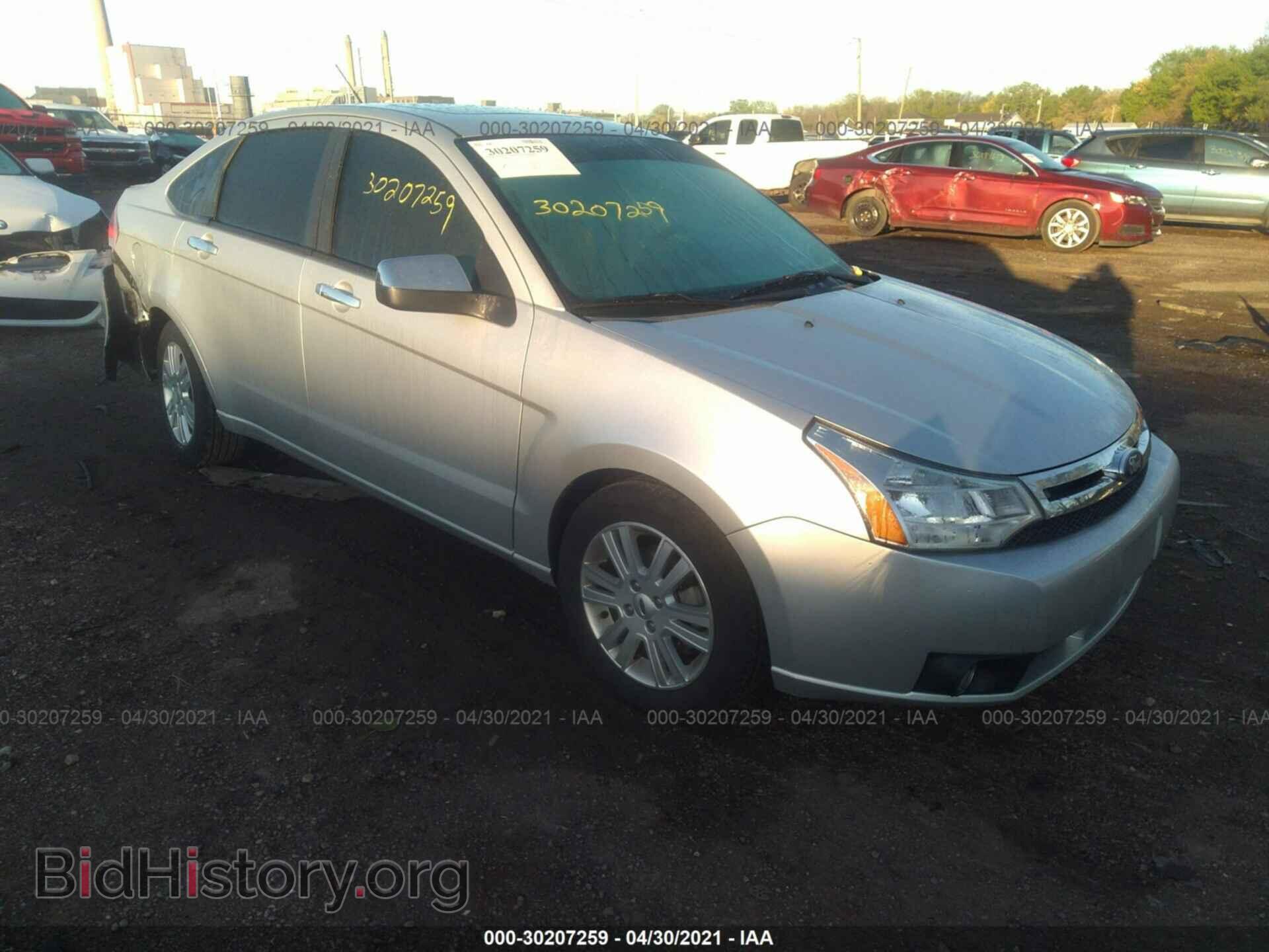 Photo 1FAHP3HN8BW169673 - FORD FOCUS 2011