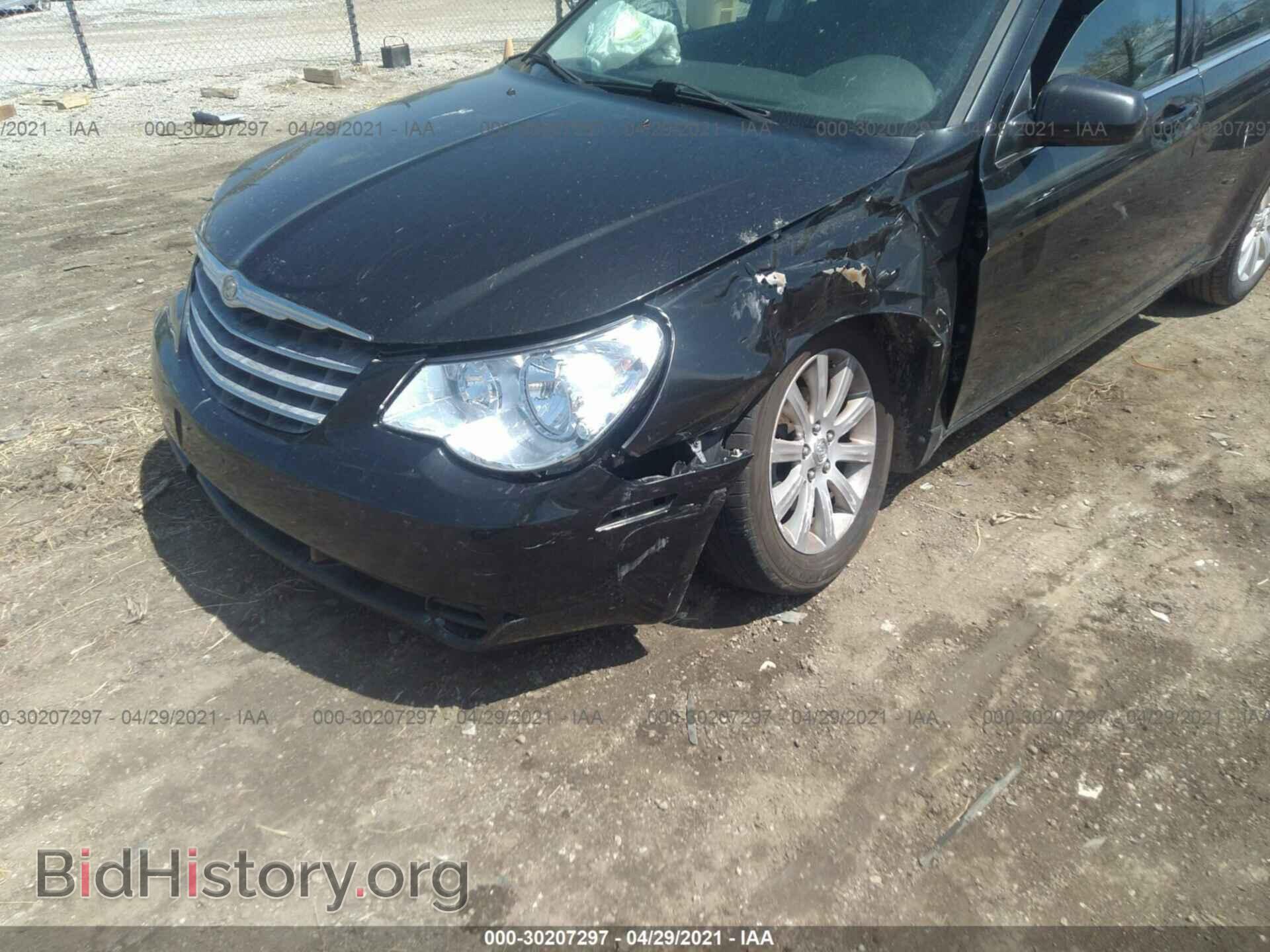 2010 CHRYSLER SEBRING - VIN: 1C3CC5FB3AN165351 - Фото 6