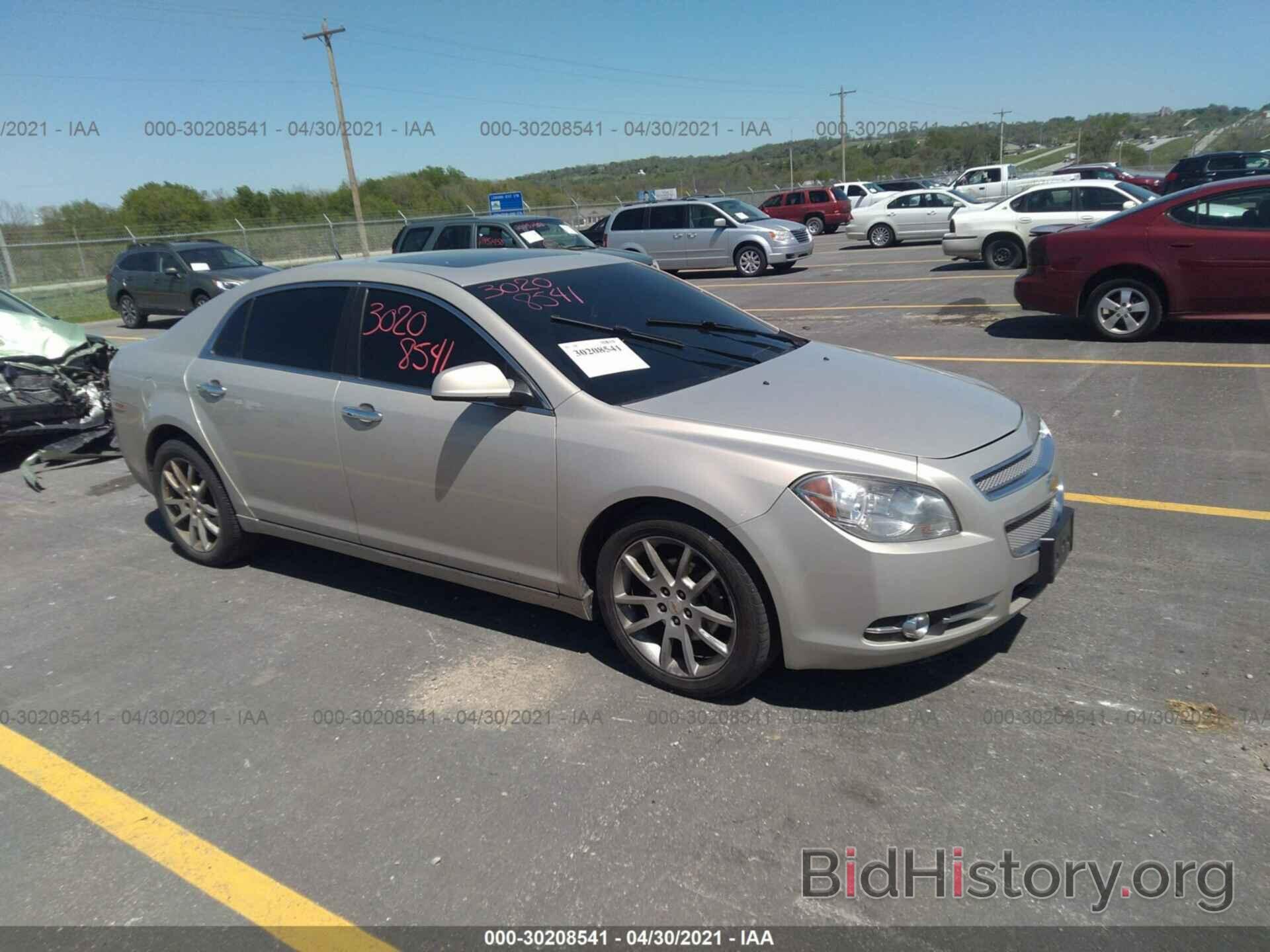 Photo 1G1ZE5E7XAF154198 - CHEVROLET MALIBU 2010