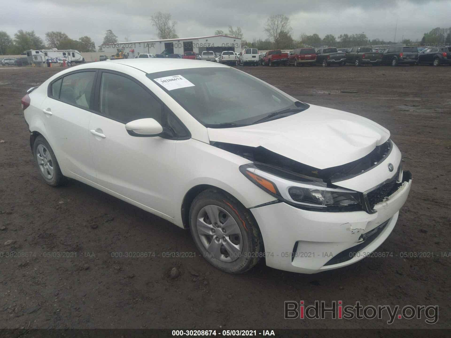 Photo 3KPFK4A70HE106877 - KIA FORTE 2017