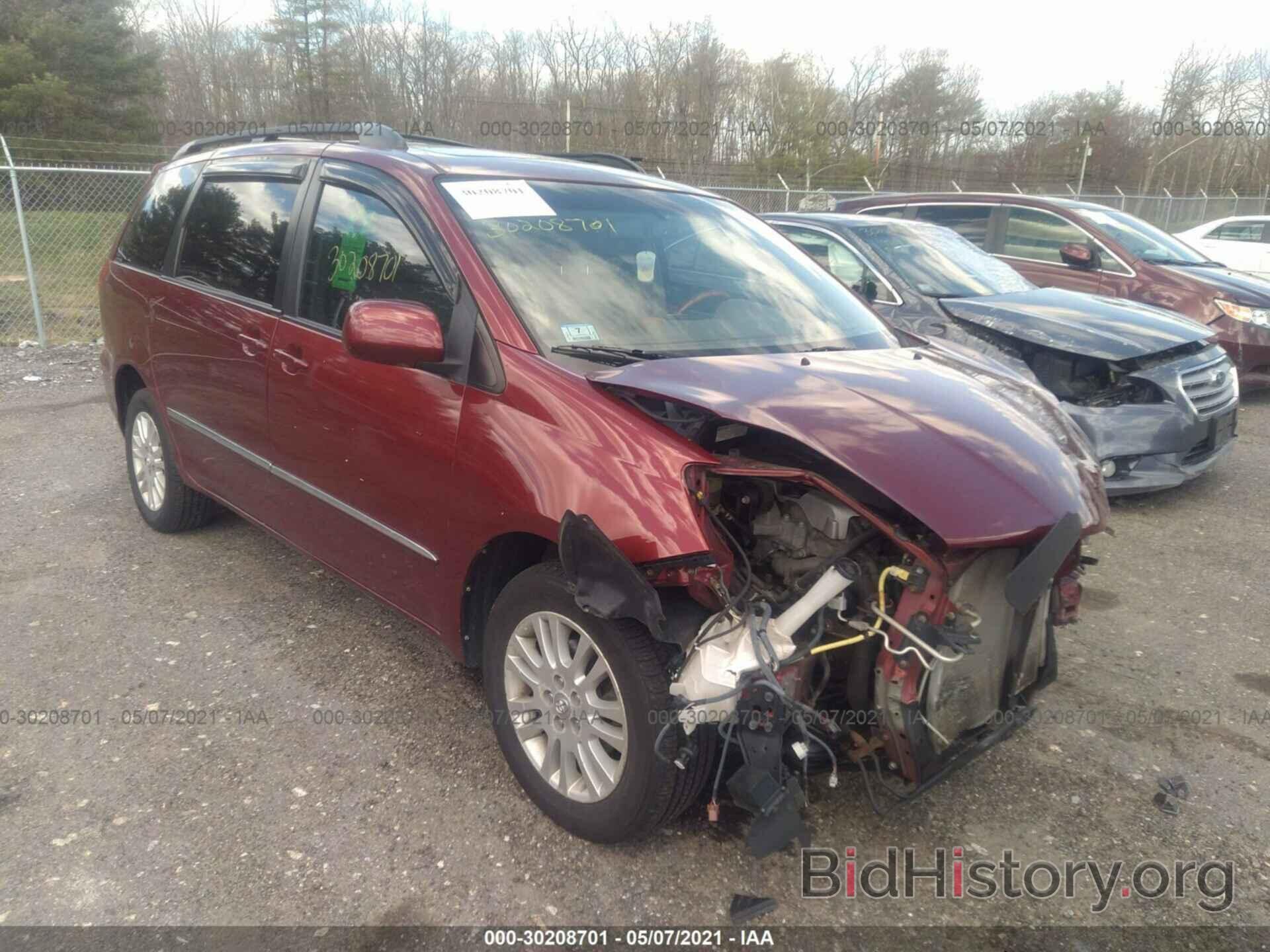 Photo 5TDBK22C38S014375 - TOYOTA SIENNA 2008